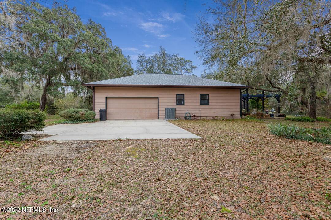 Keystone Heights, FL 32656,6851 APACHE JCT