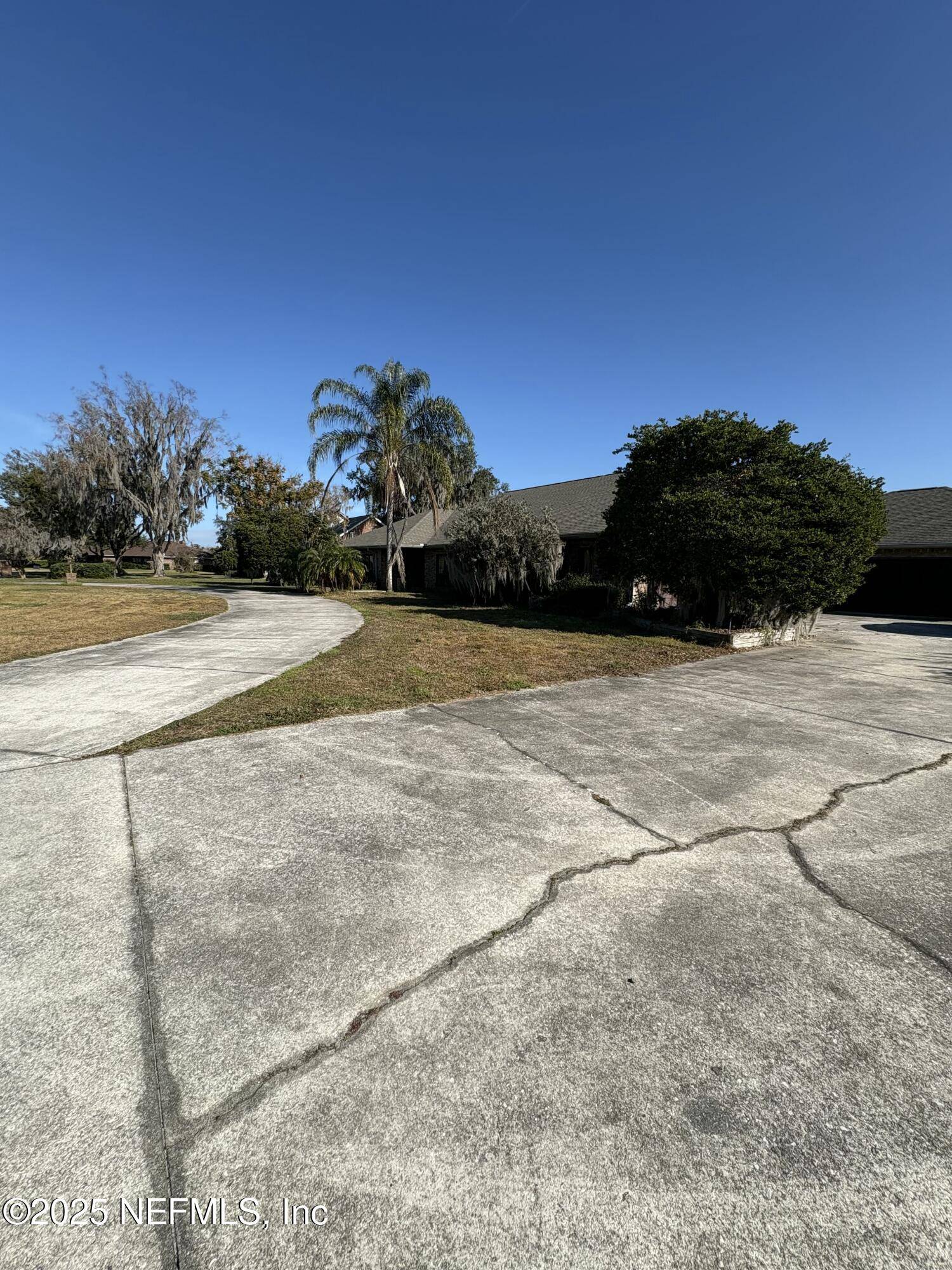 Palatka, FL 32177,246 CRYSTAL COVE DR