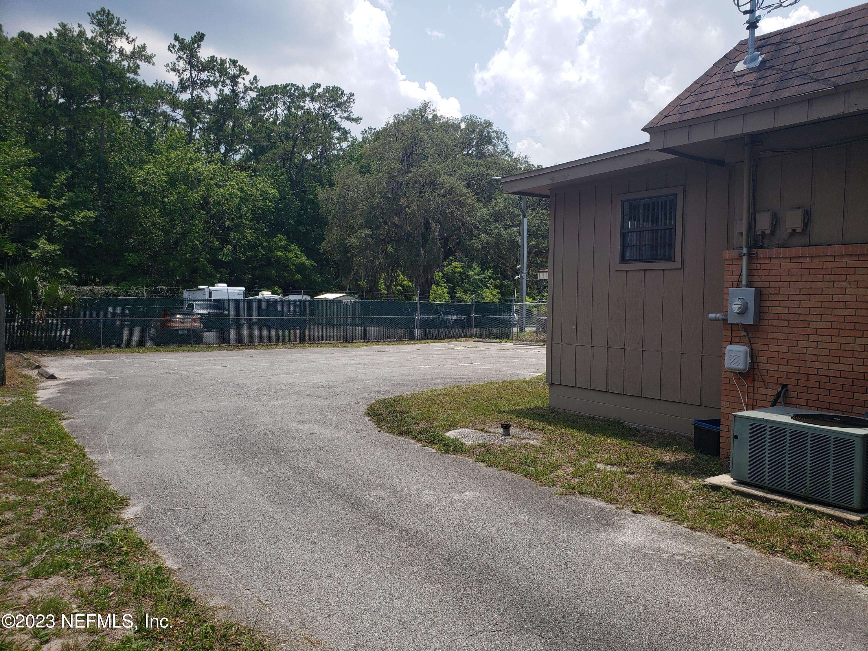 Green Cove Springs, FL 32043,625 OAK ST