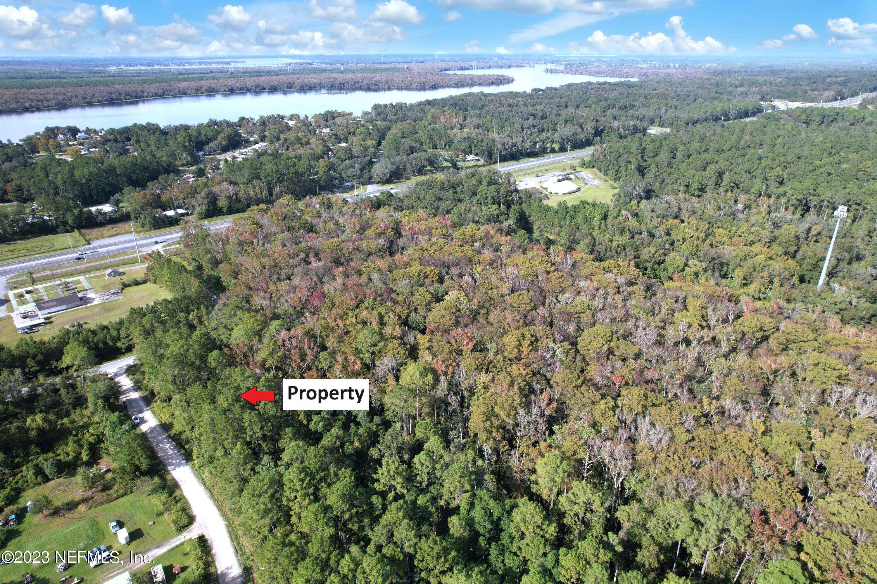 Satsuma, FL 32189,102 BOWFIN DR