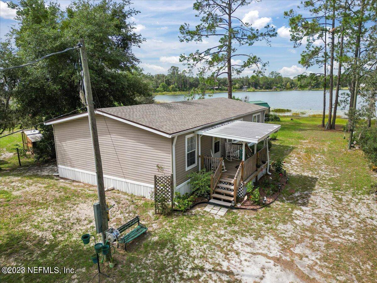 Interlachen, FL 32148,213 KITTY AVE