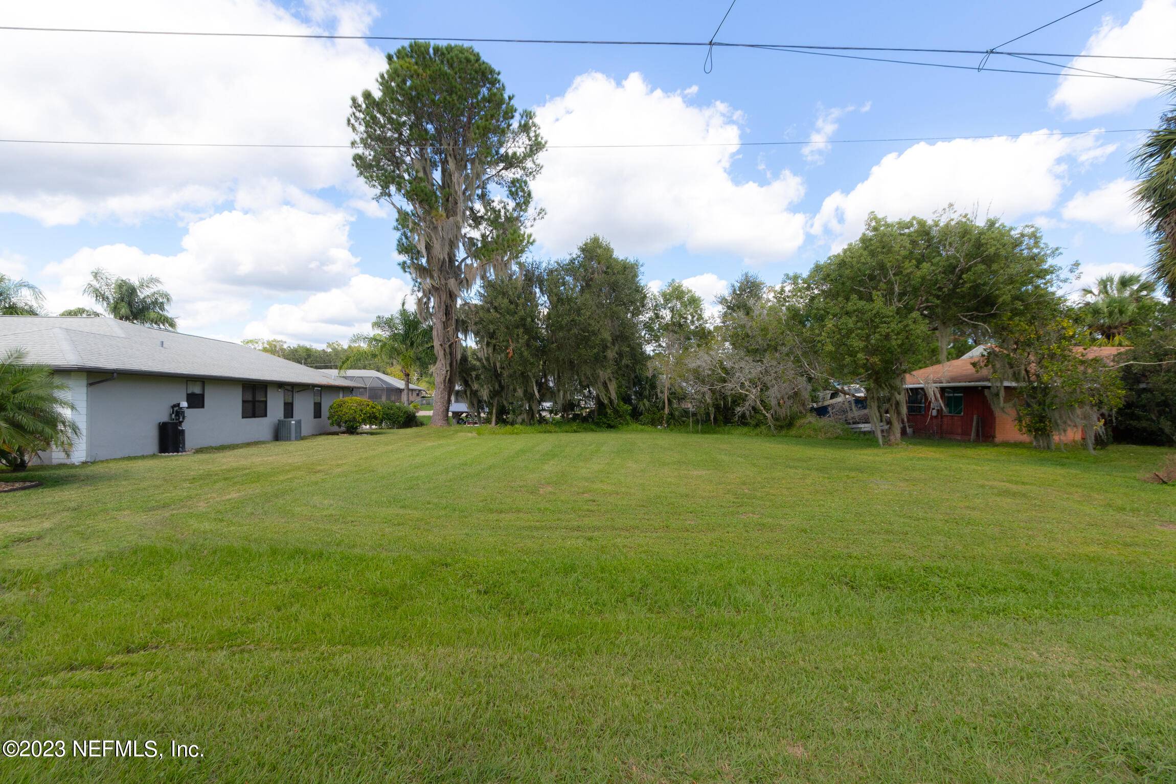 East Palatka, FL 32131,114 ORANGE DR