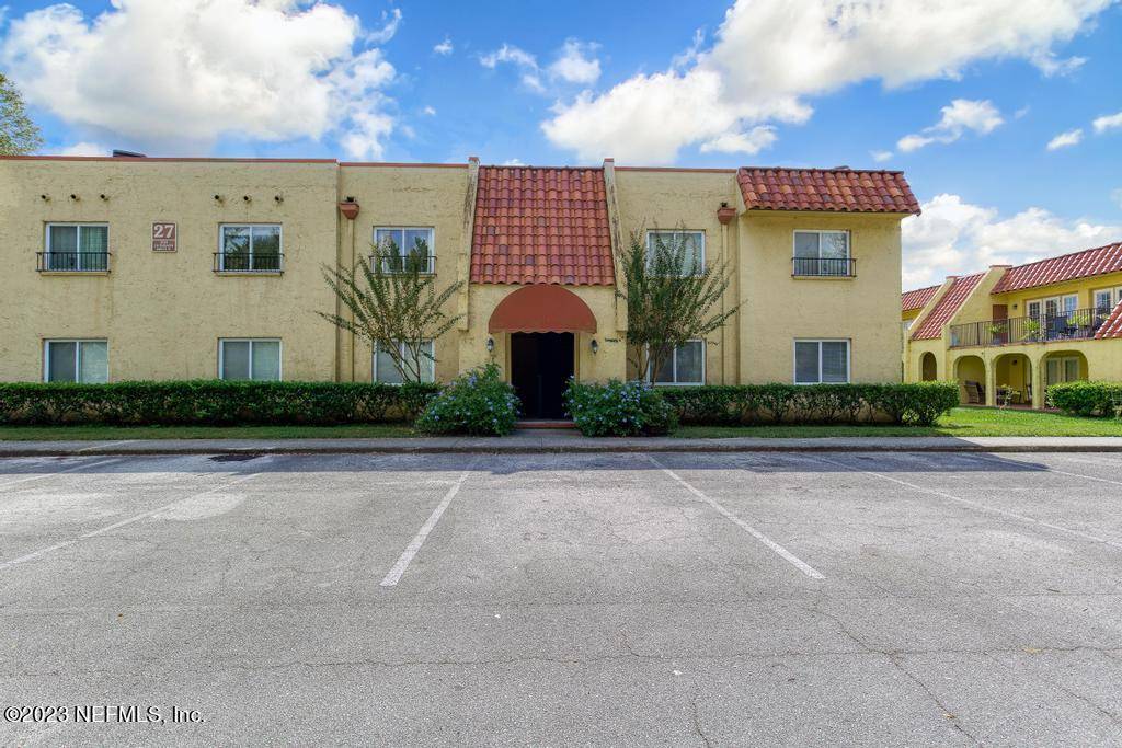 Jacksonville, FL 32217,3918 LA MIRADA DR #7