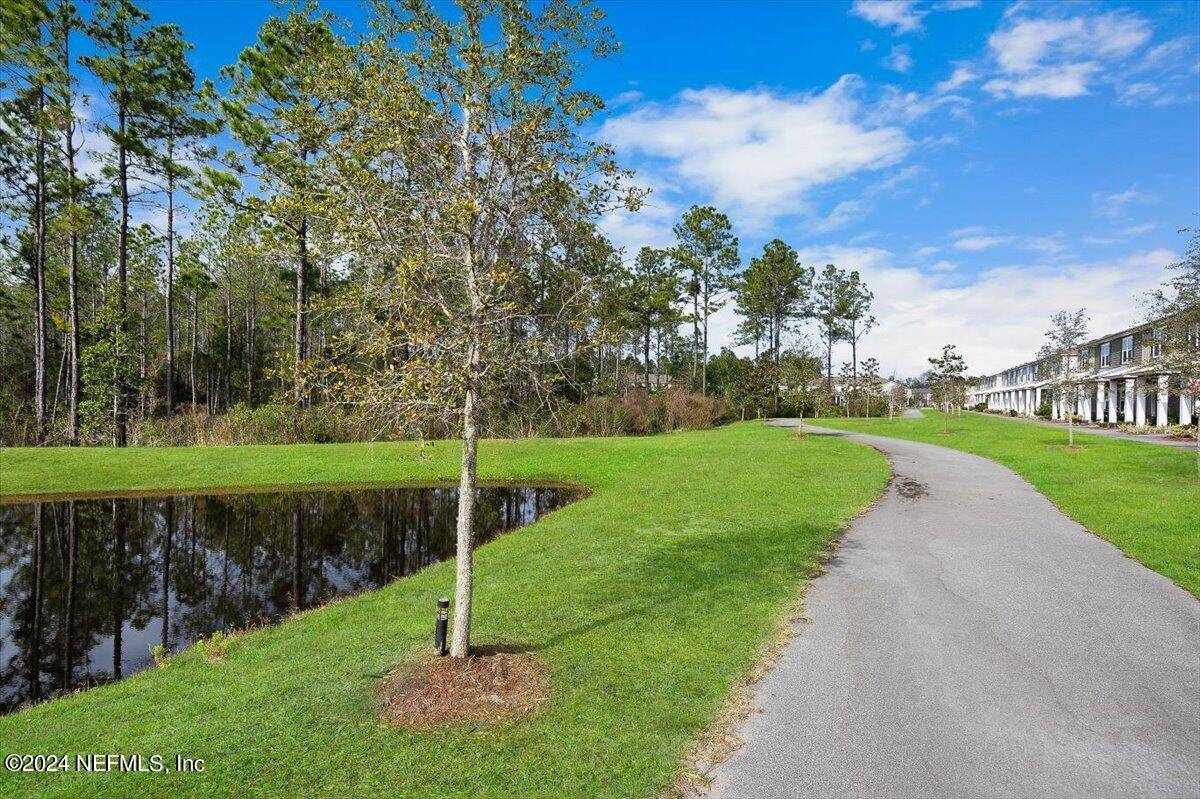 Yulee, FL 32097,86966 MAINLINE RD