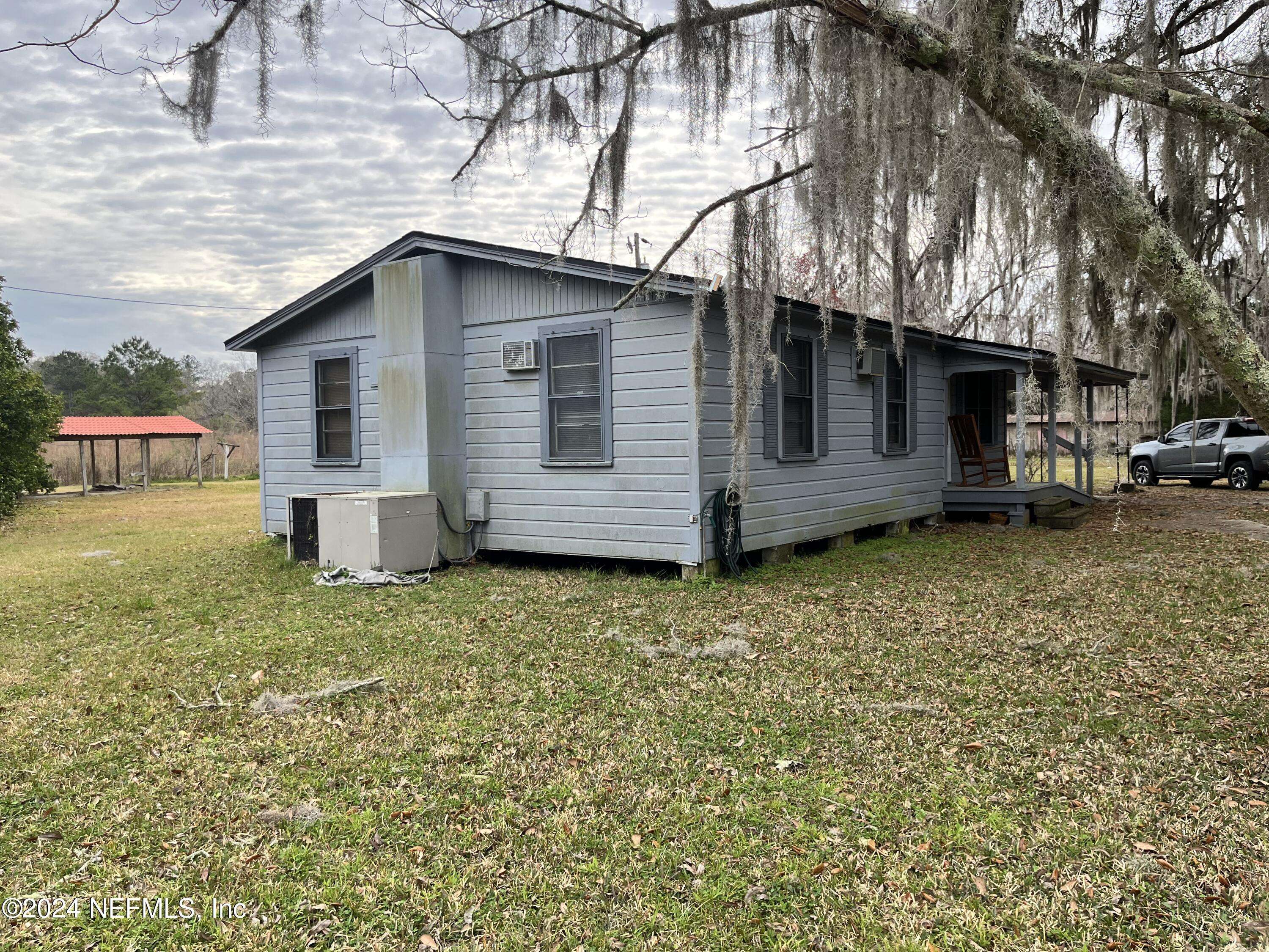 Waldo, FL 32694,16833 NE US  HWY 301