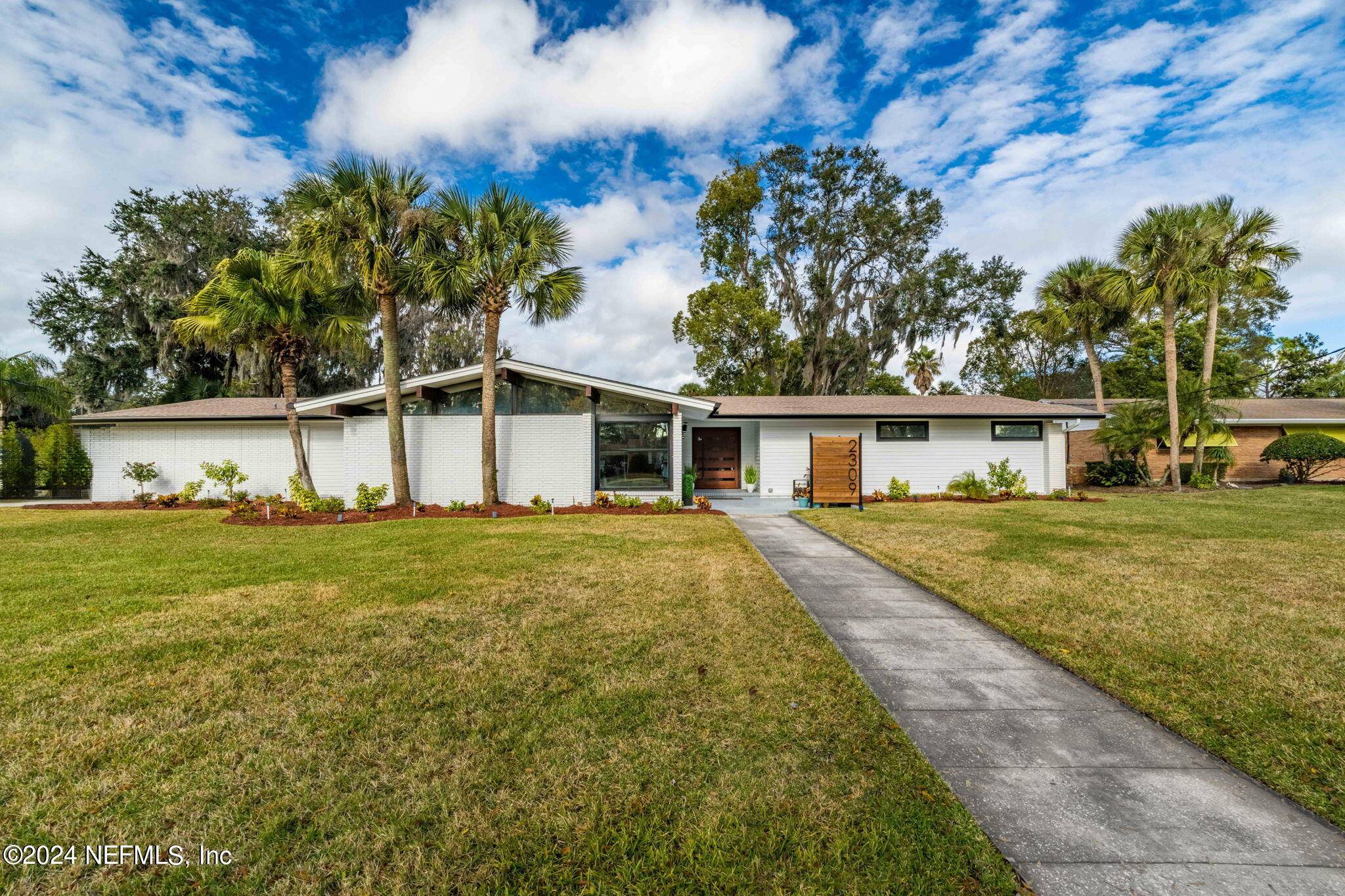 Jacksonville, FL 32217,2309 SMULLIAN TRL S
