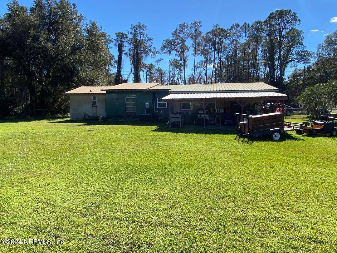 East Palatka, FL 32131,166 E RIVER RD