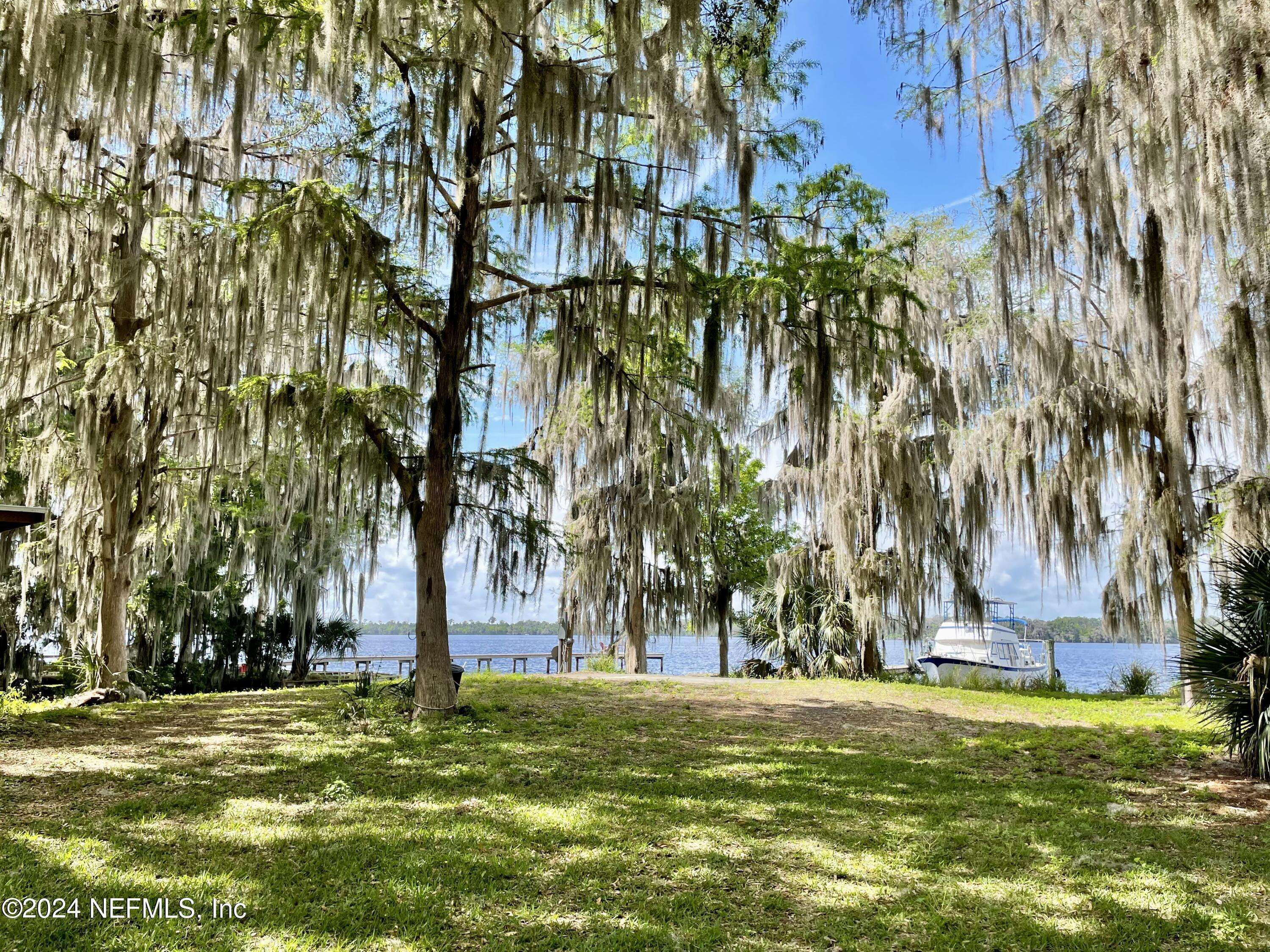 Crescent City, FL 32112,189 KOLSKI DR