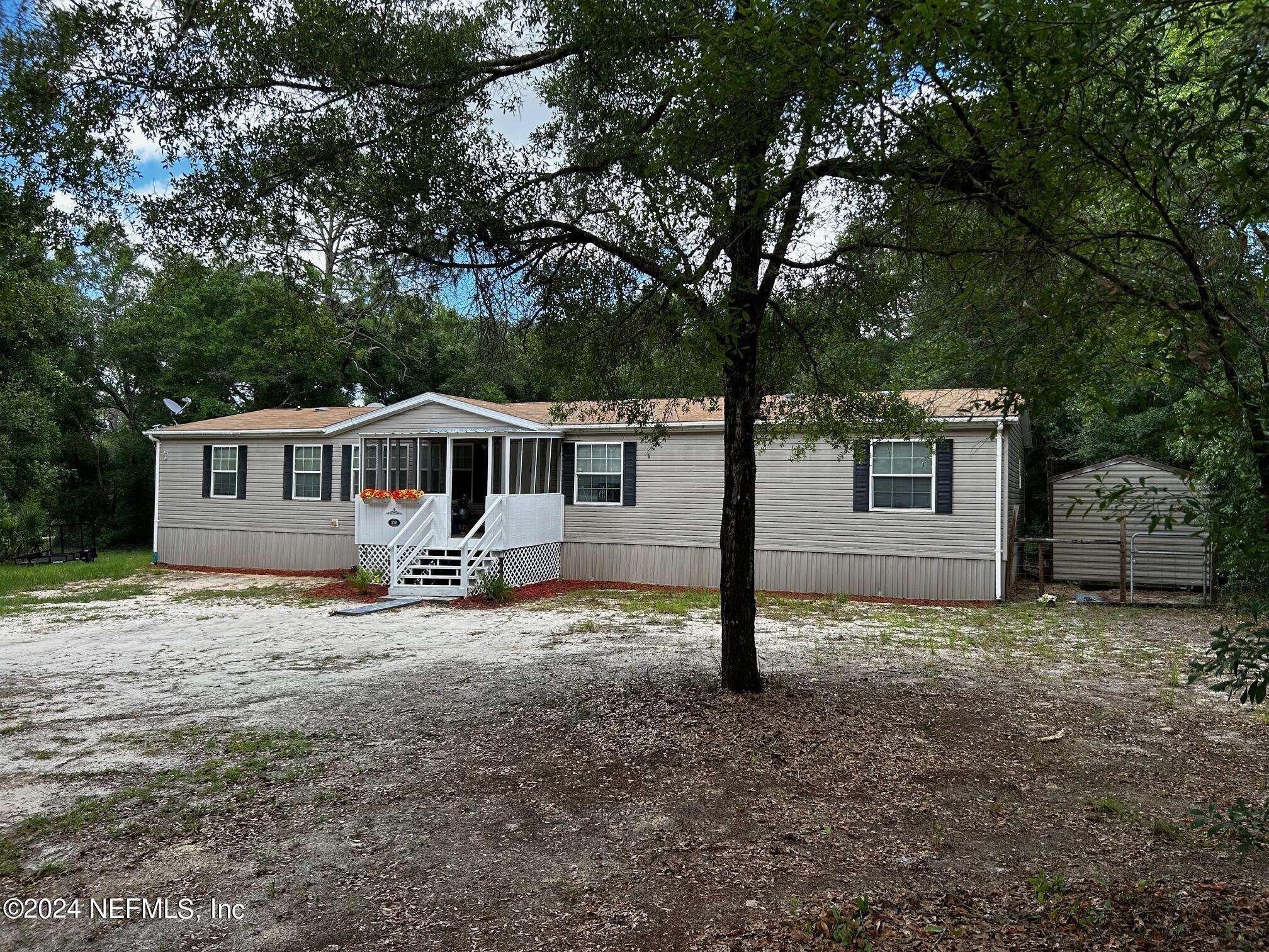 Melrose, FL 32666,318 LAKE SERENA DR