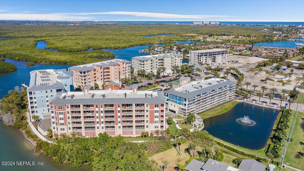 New Smyrna Beach, FL 32169,2 RIVERWALK DR #202