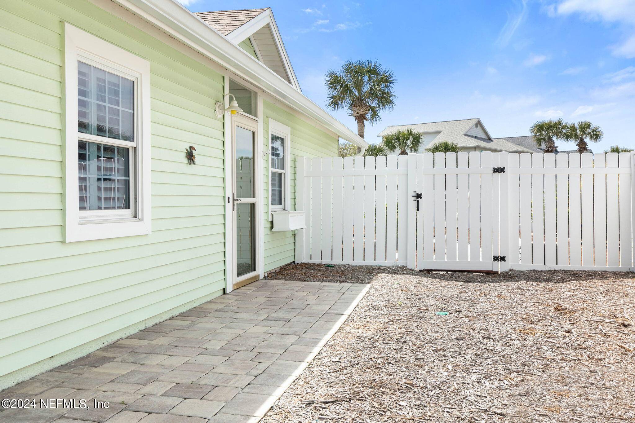 Palm Coast, FL 32137,6 NANTUCKET DR