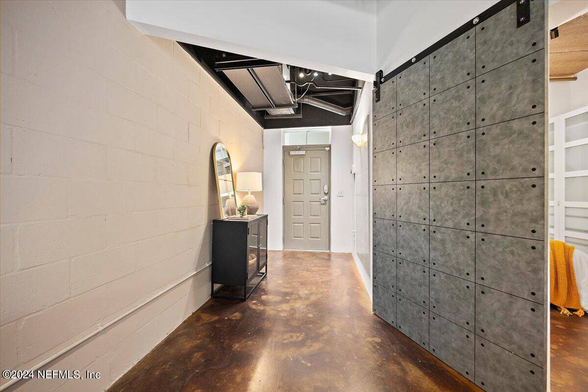 Jacksonville, FL 32204,2064 HERSCHEL ST #104