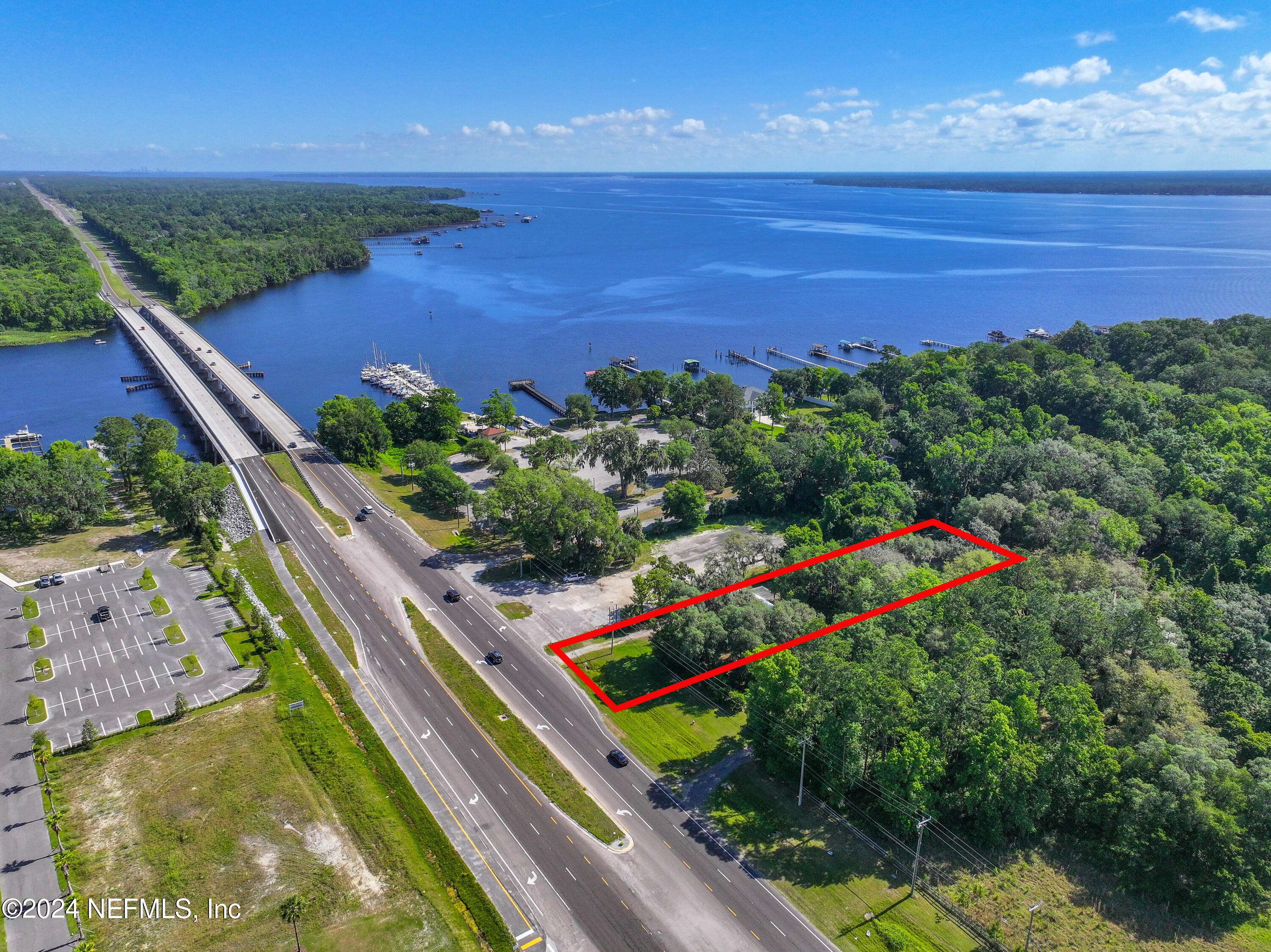 Green Cove Springs, FL 32043,2991 HWY 17