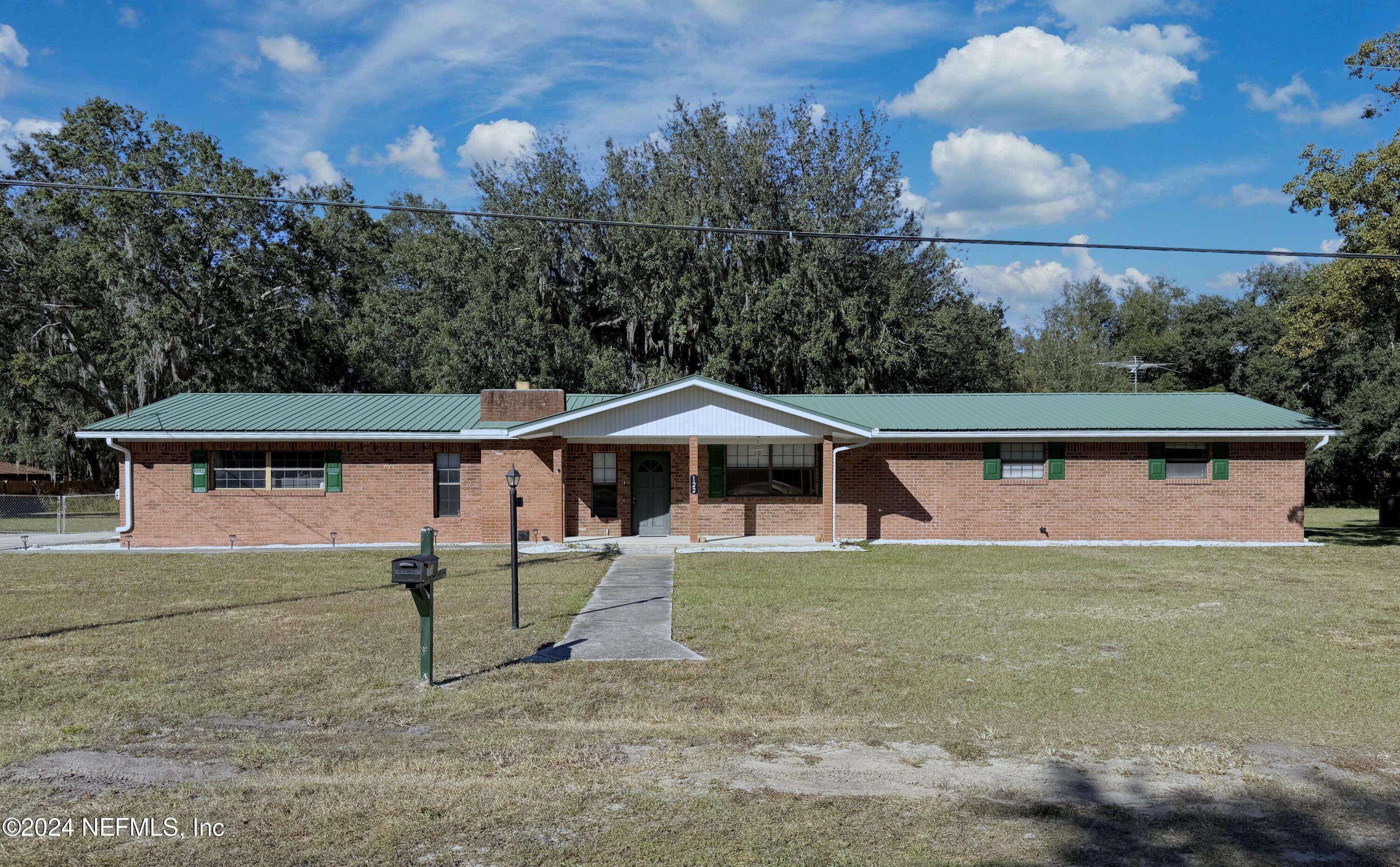 Palatka, FL 32177,122 KELLEY SMITH SCHOOL RD