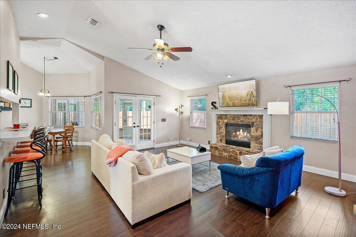 Jacksonville, FL 32216,3008 BRIDGEVIEW DR