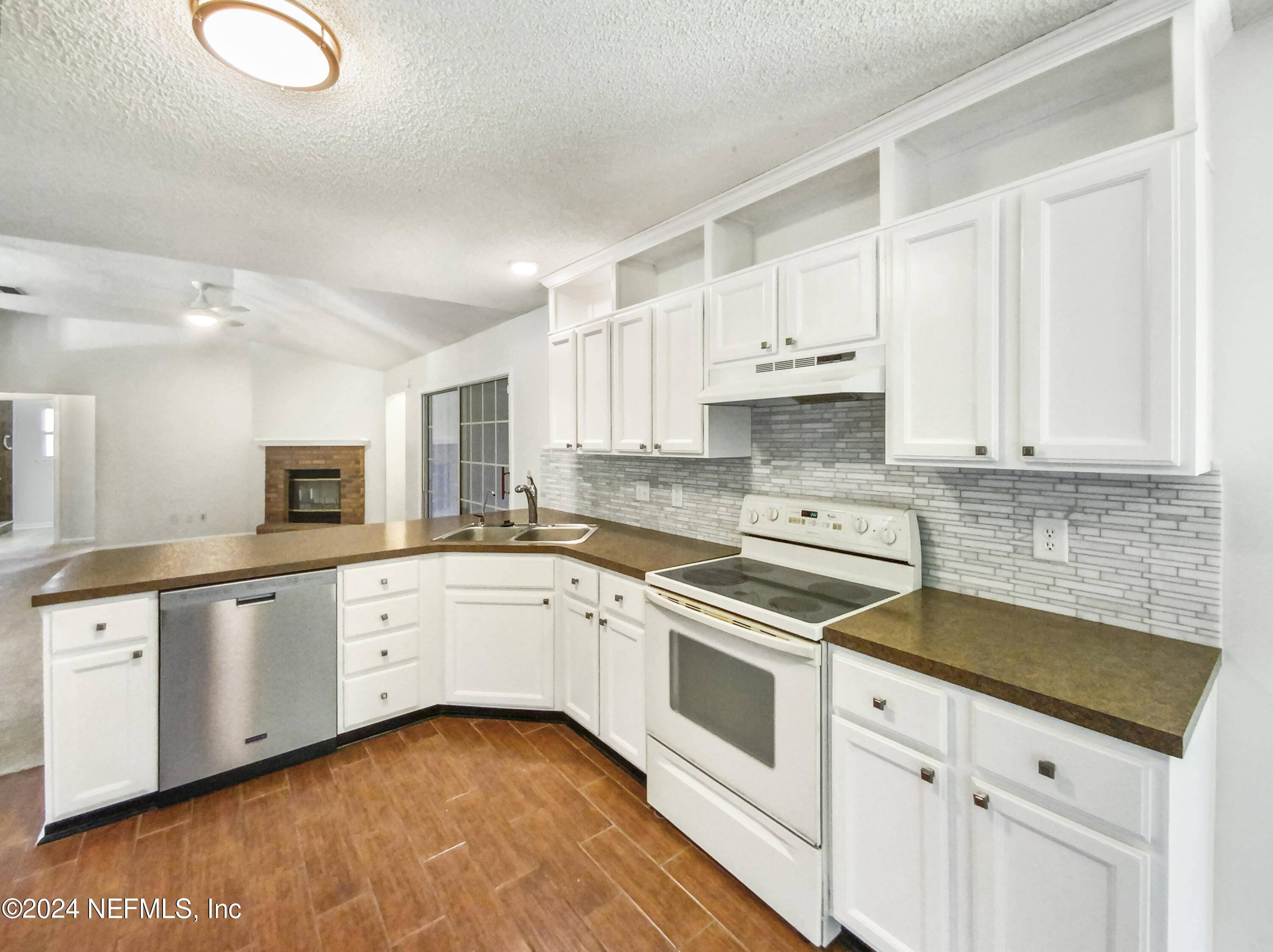 Jacksonville, FL 32223,2793 CHELSEA COVE DR