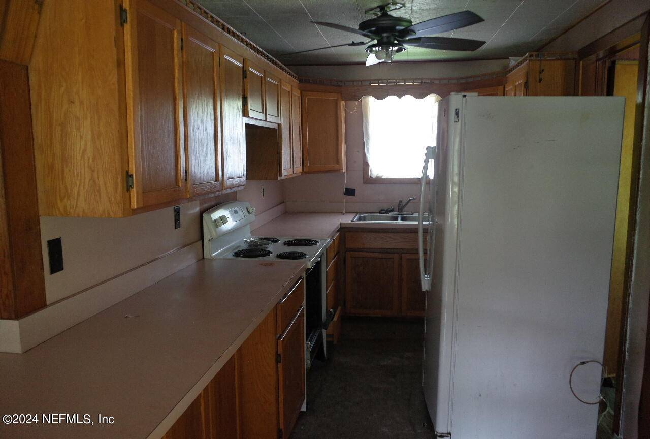 Glen St. Mary, FL 32040,10076 RIVER OAK CIR