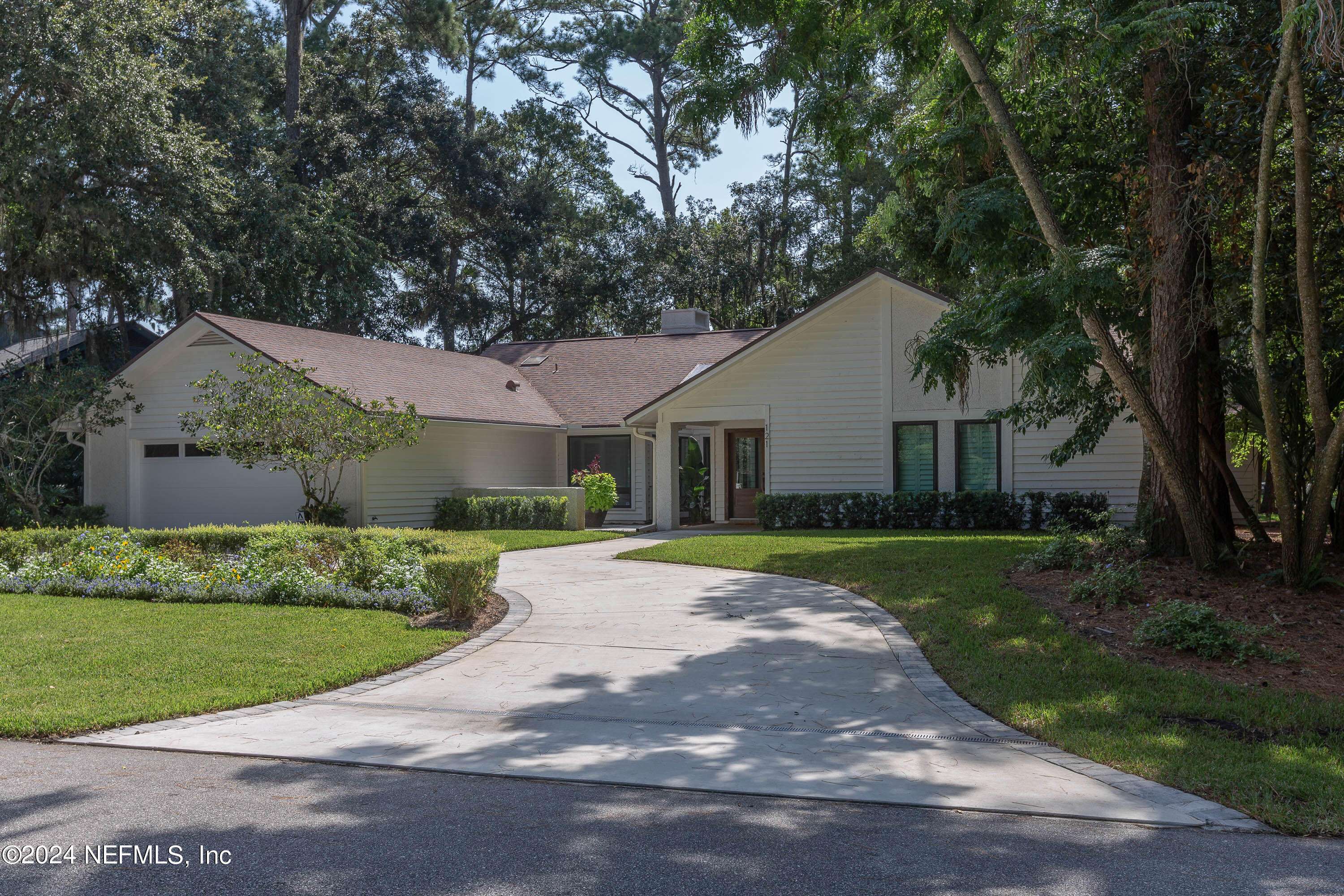 Ponte Vedra Beach, FL 32082,121 NANDINA CIR