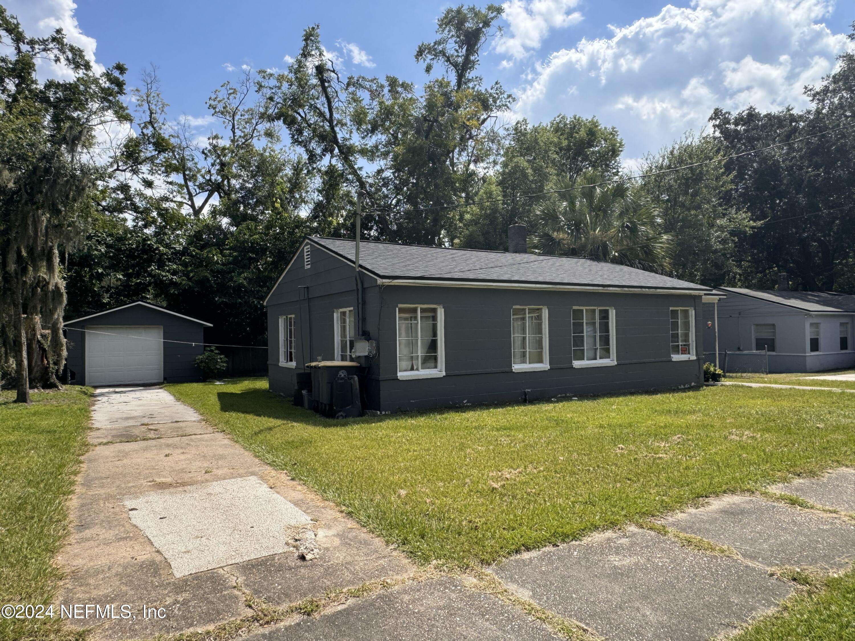 Jacksonville, FL 32254,2512 BEAVERBROOK PL