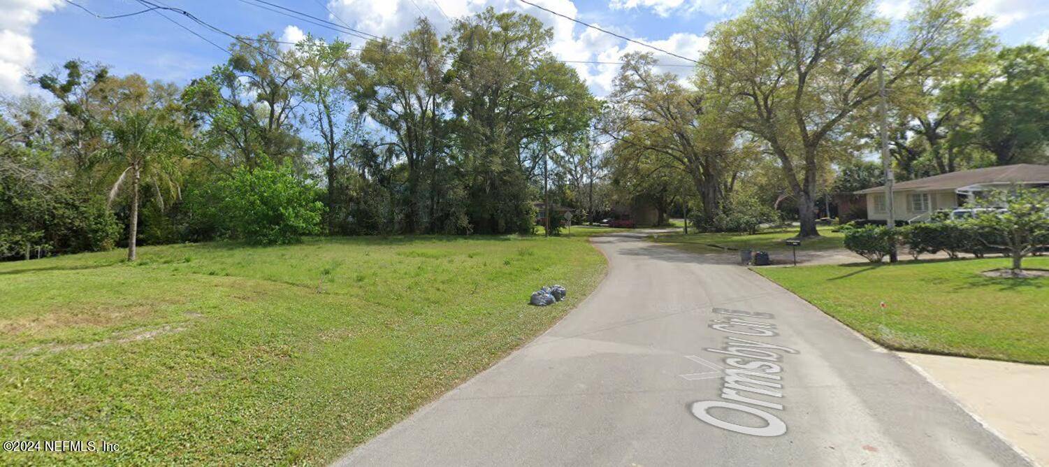 Jacksonville, FL 32210,2467 ORMSBY CIR E