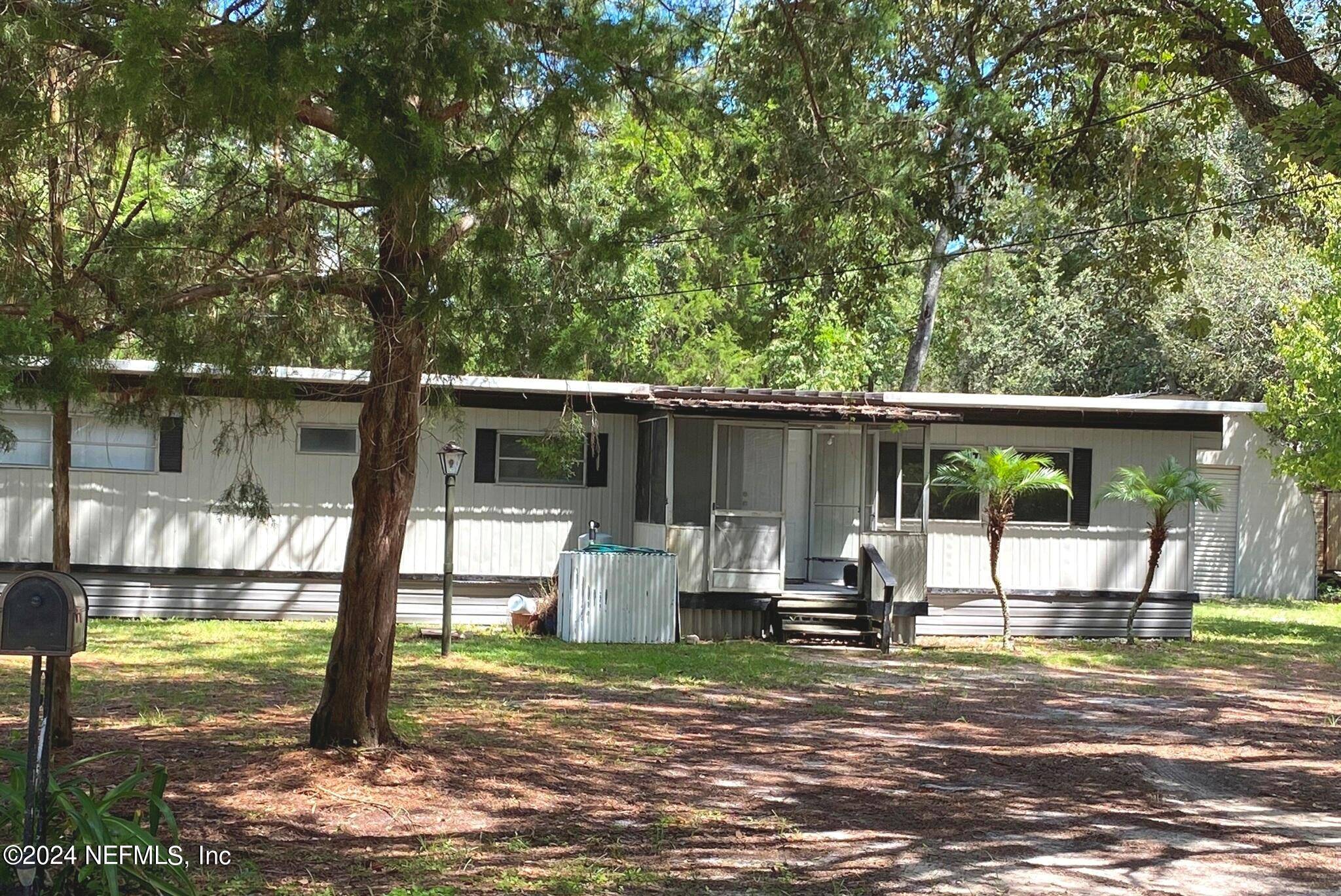 Satsuma, FL 32189,104 ALBANY CT