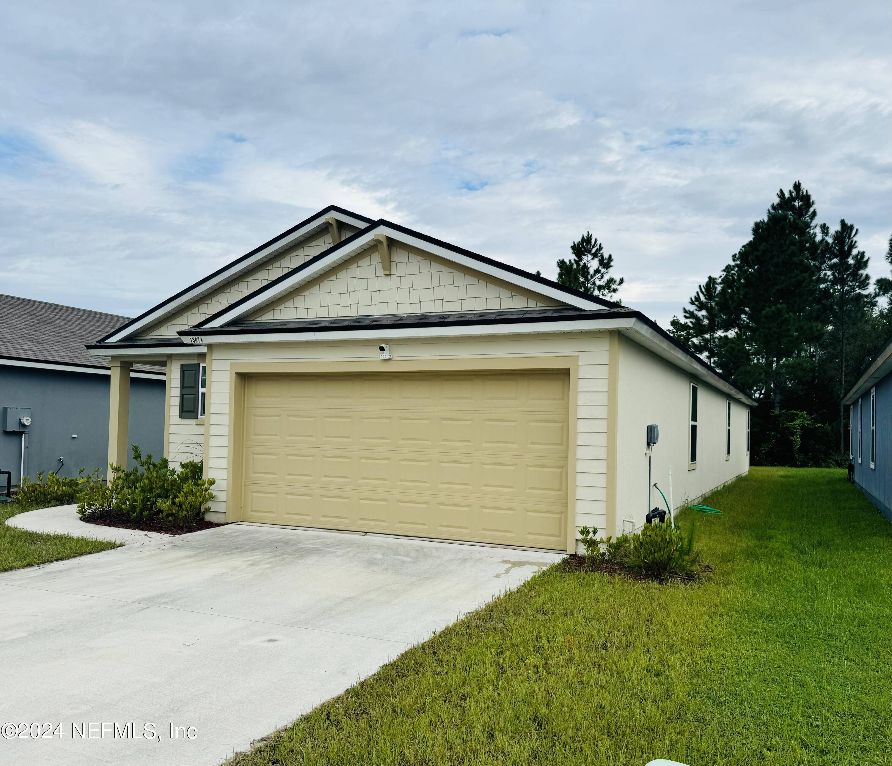 Jacksonville, FL 32234,15674 STRAWBERRY ROAN CT