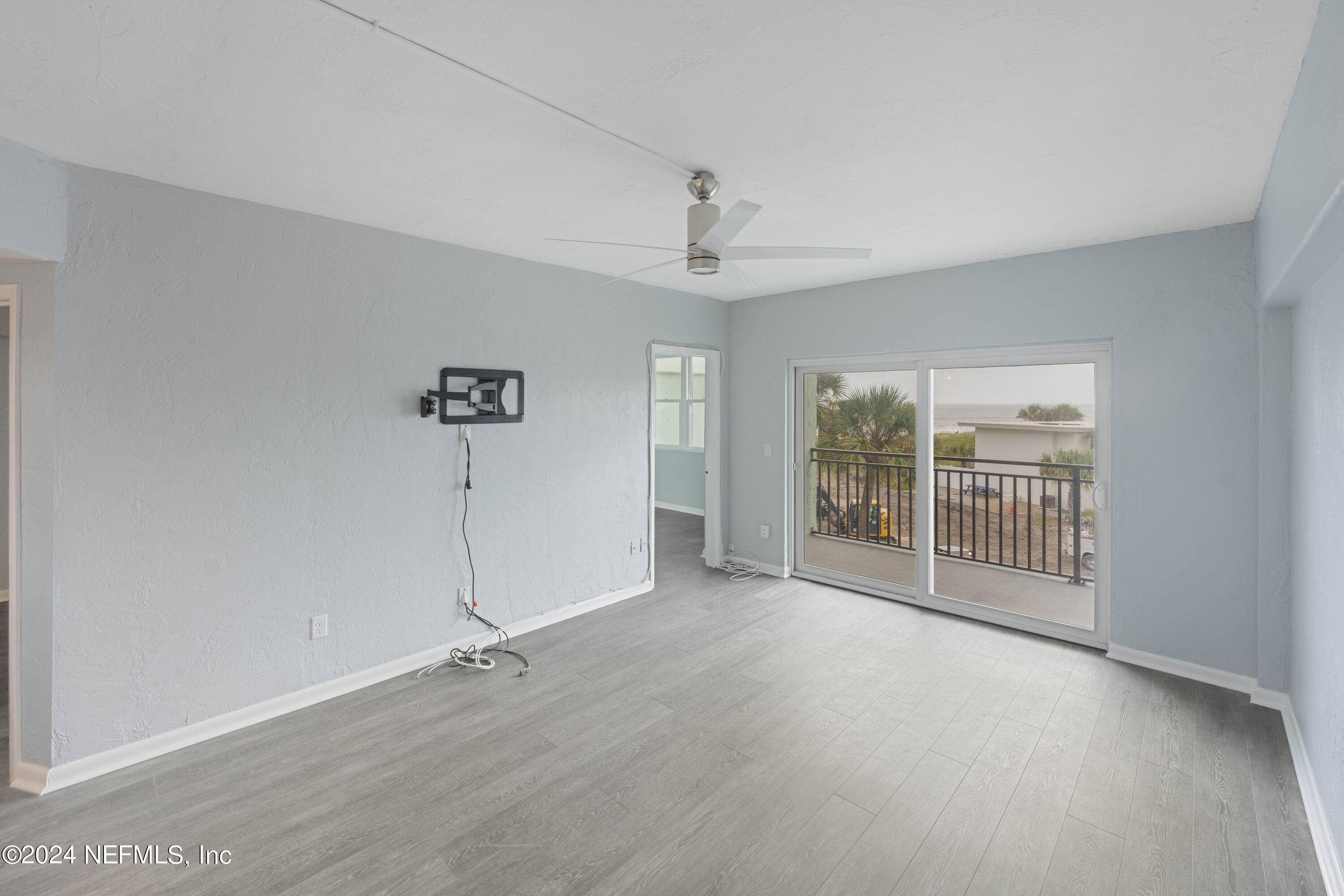 Jacksonville Beach, FL 32250,731 1ST ST S #3E