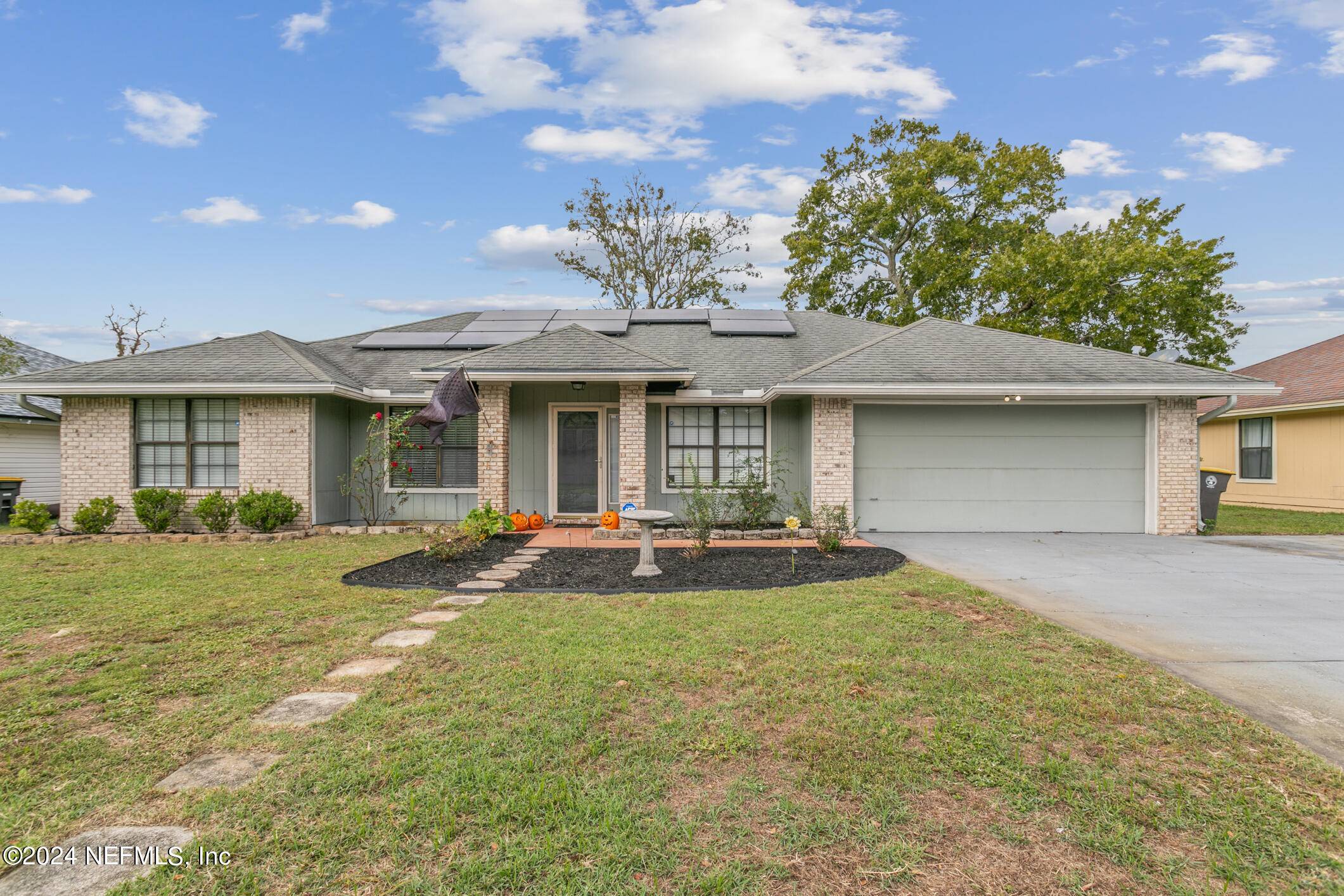 Jacksonville, FL 32244,8482 CHARLESGATE CIR W