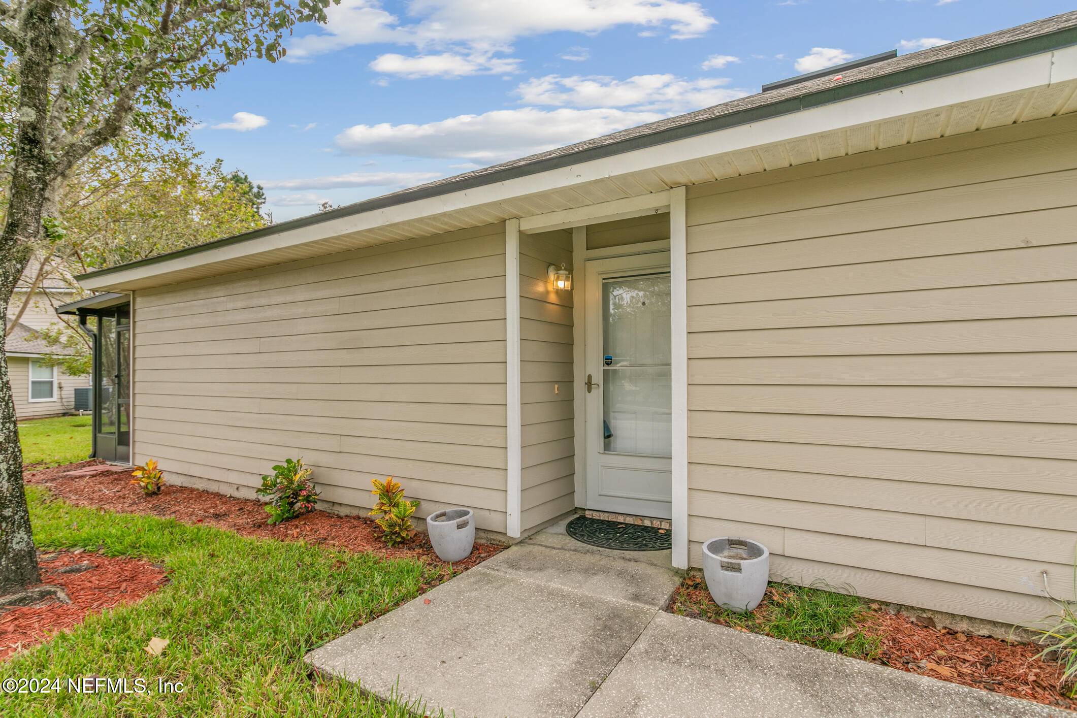 St Johns, FL 32259,305 BLUE LAKE RD #1