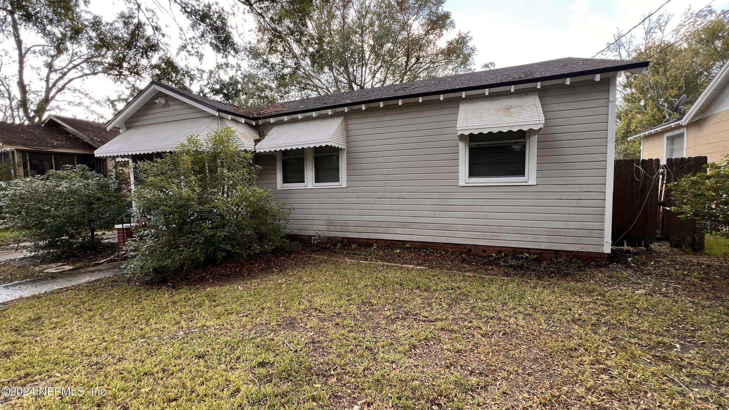 Jacksonville, FL 32254,810 MACKINAW ST