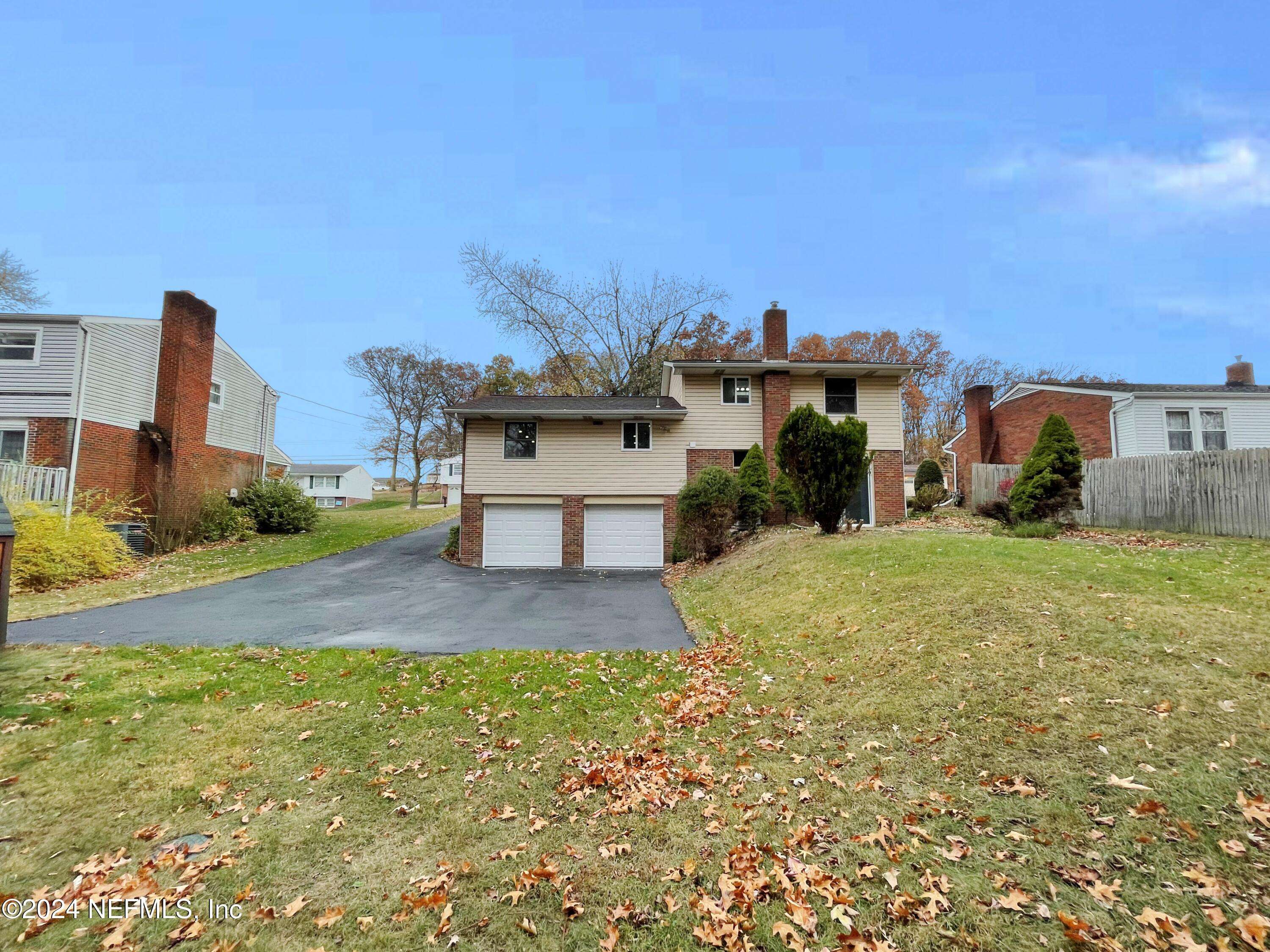 Moon Township, PA 15108,127 WYNGATE RD