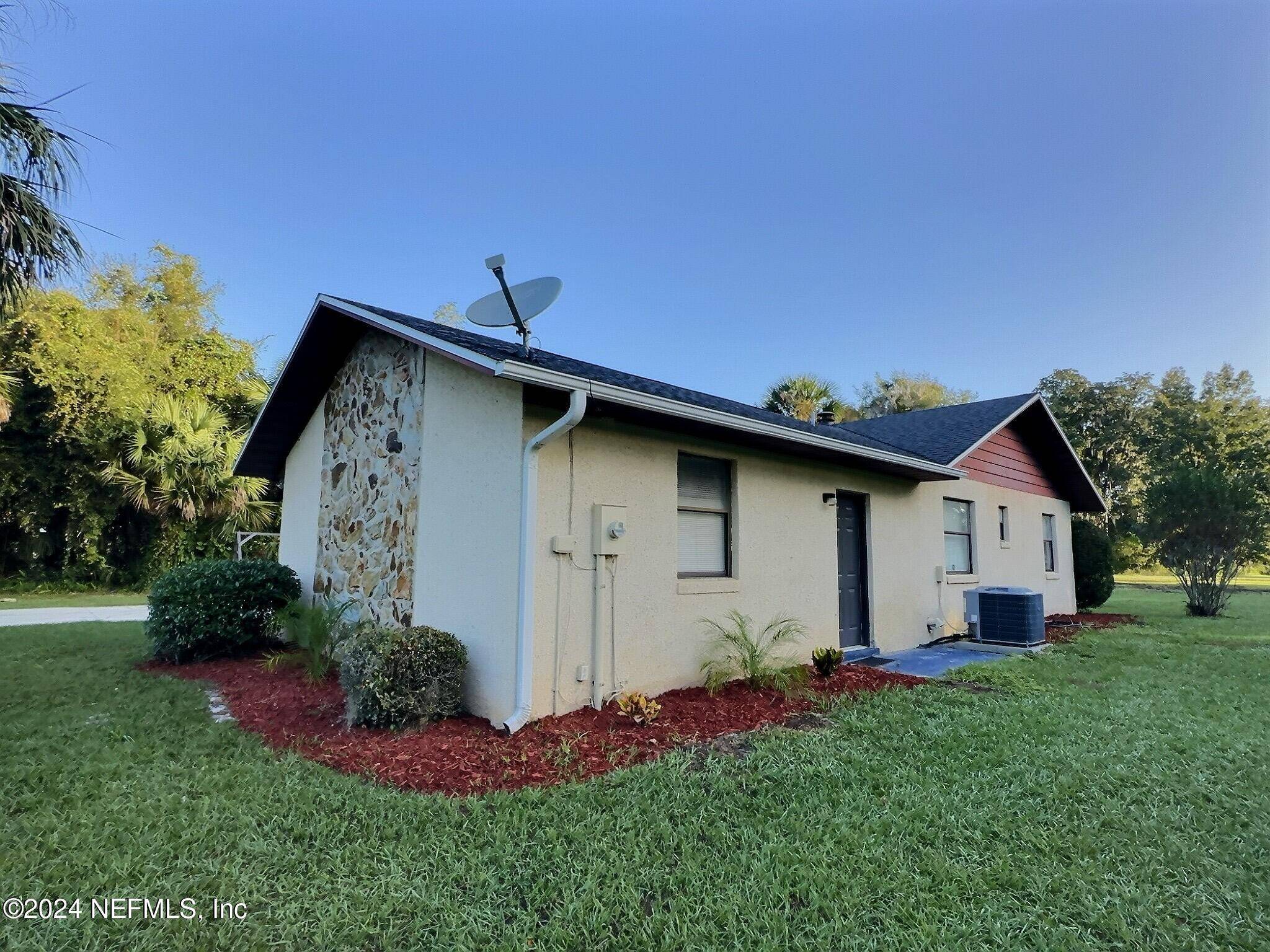 East Palatka, FL 32131,226 PORT COMFORT DR