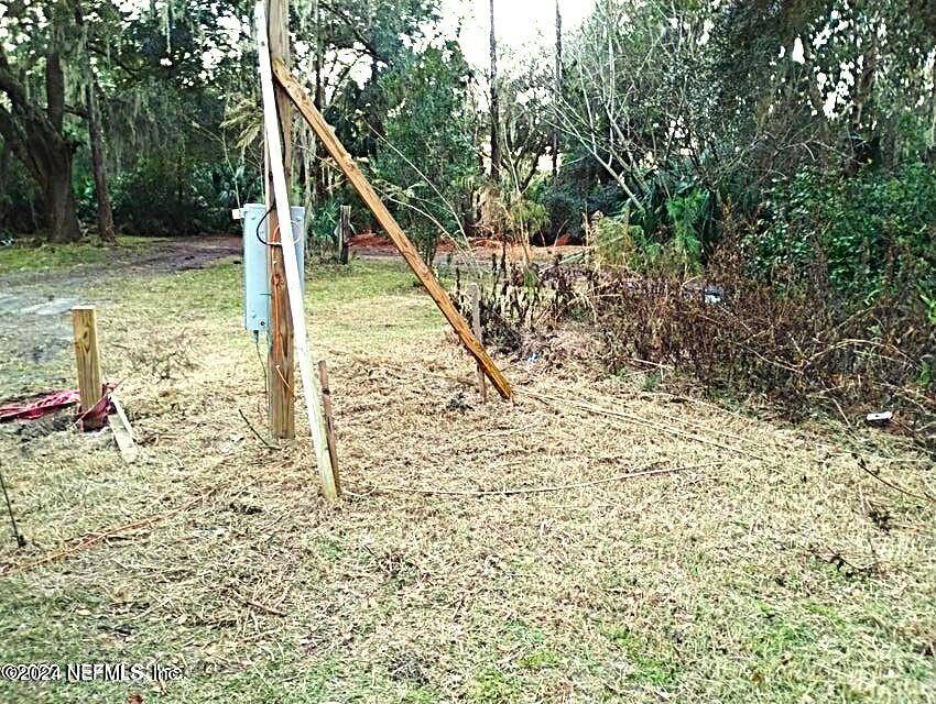 Palatka, FL 32177,104 RIVERSIDE LN