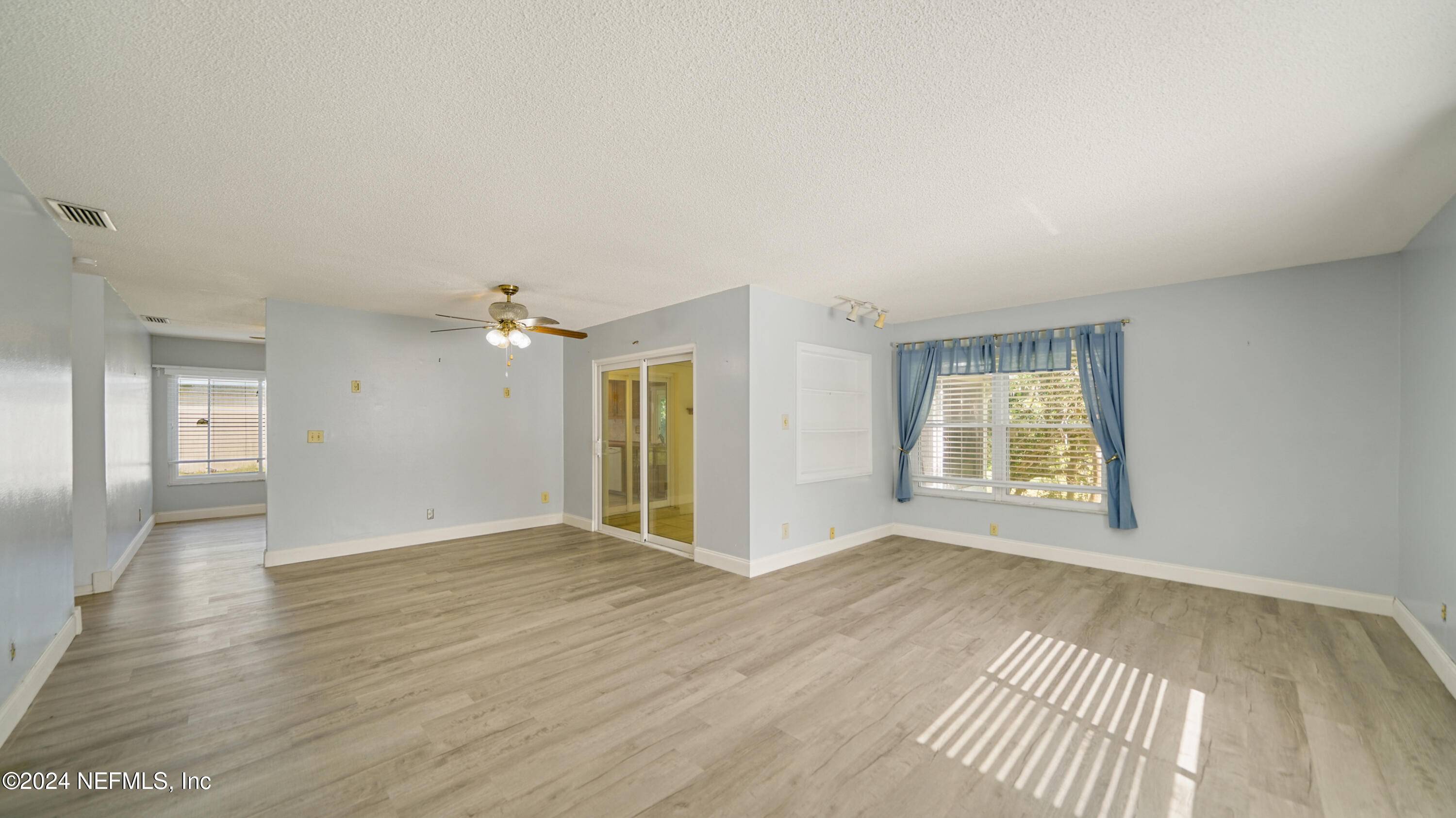 Palm Coast, FL 32137,16 CROMPTON PL