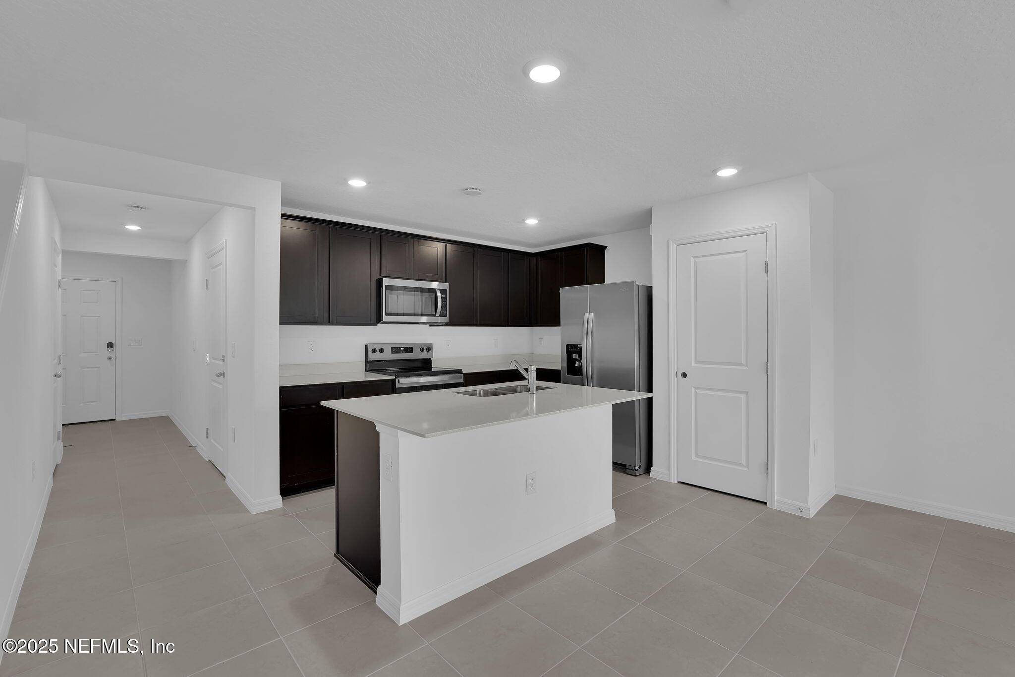Jacksonville, FL 32221,1916 NORMANDY PINES LN