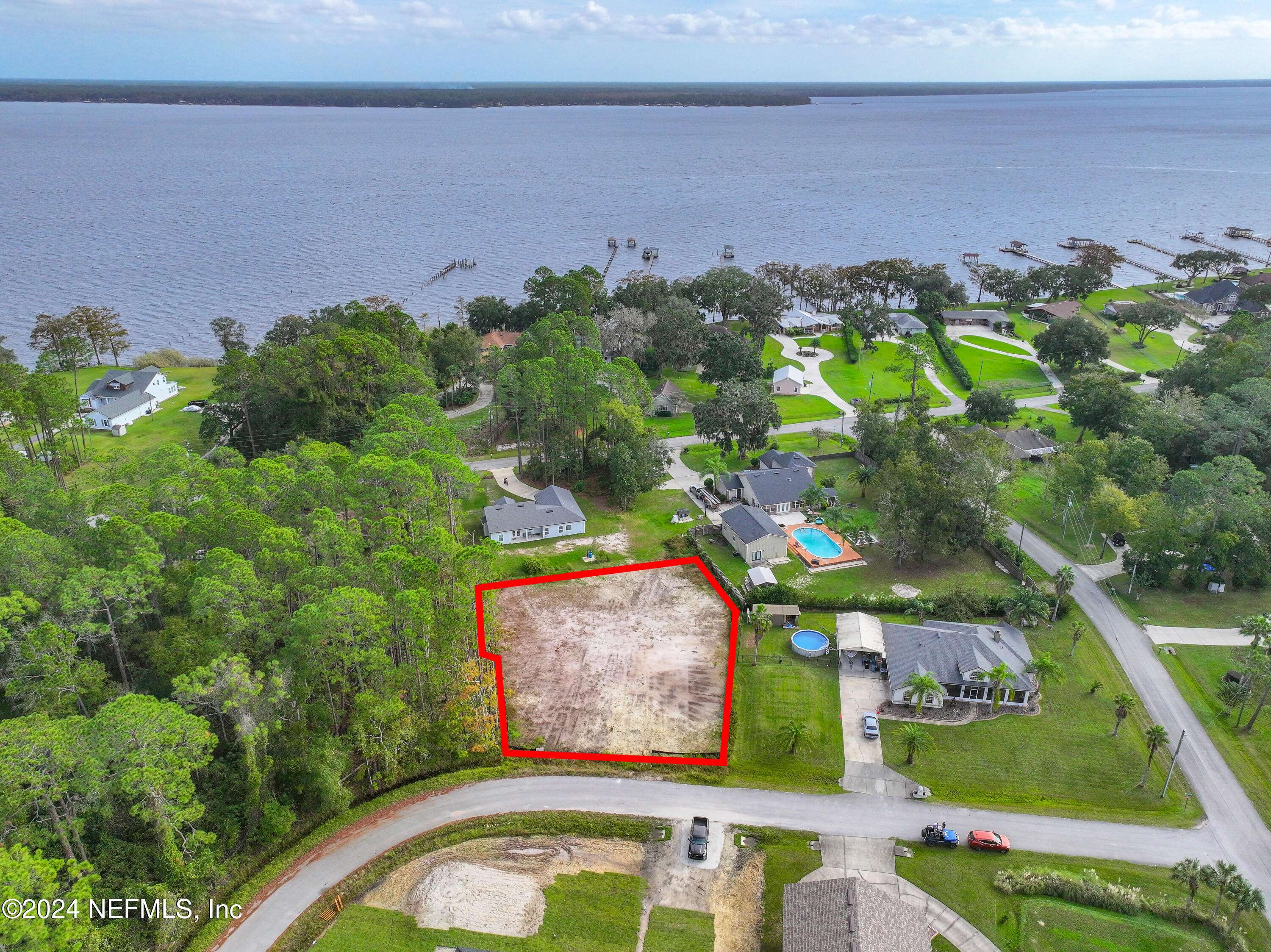 Green Cove Springs, FL 32043,1310 RIVIERA DR