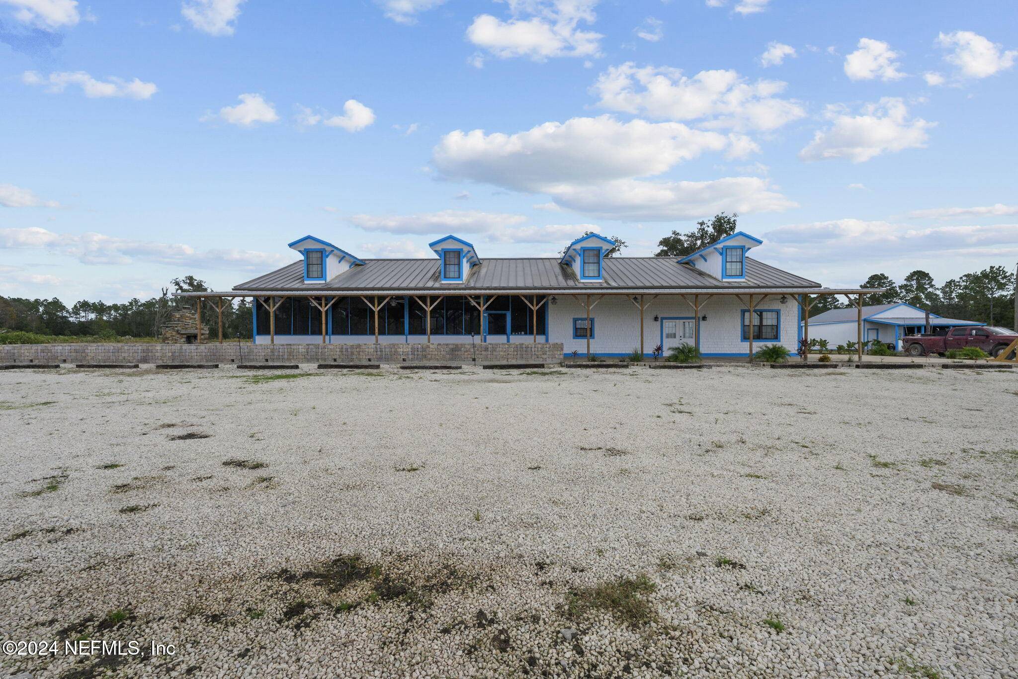 East Palatka, FL 32131,234 CRACKER SWAMP DIRT RD #B