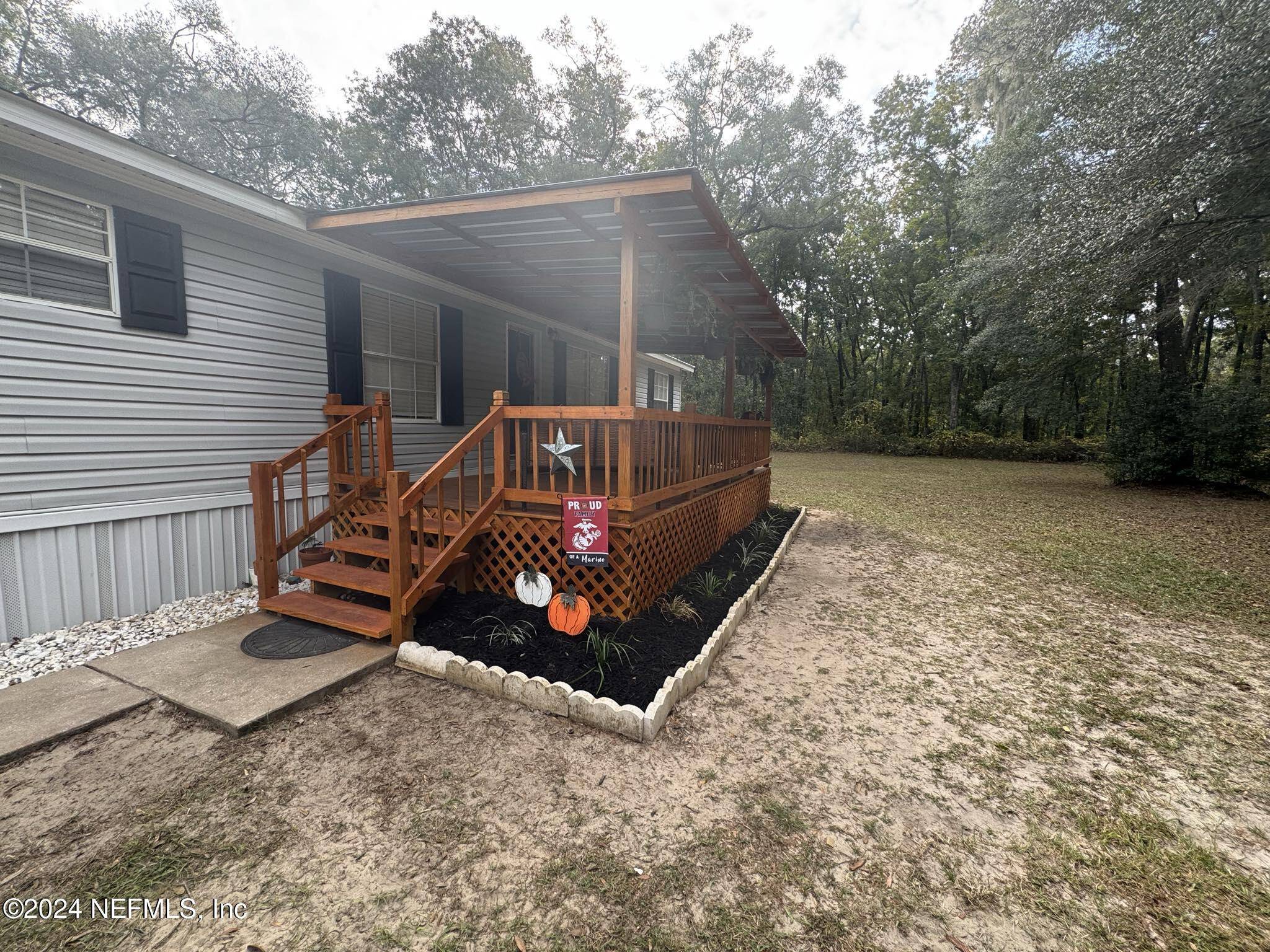 Florahome, FL 32140,208 TANNER SCHOOL BUS RD