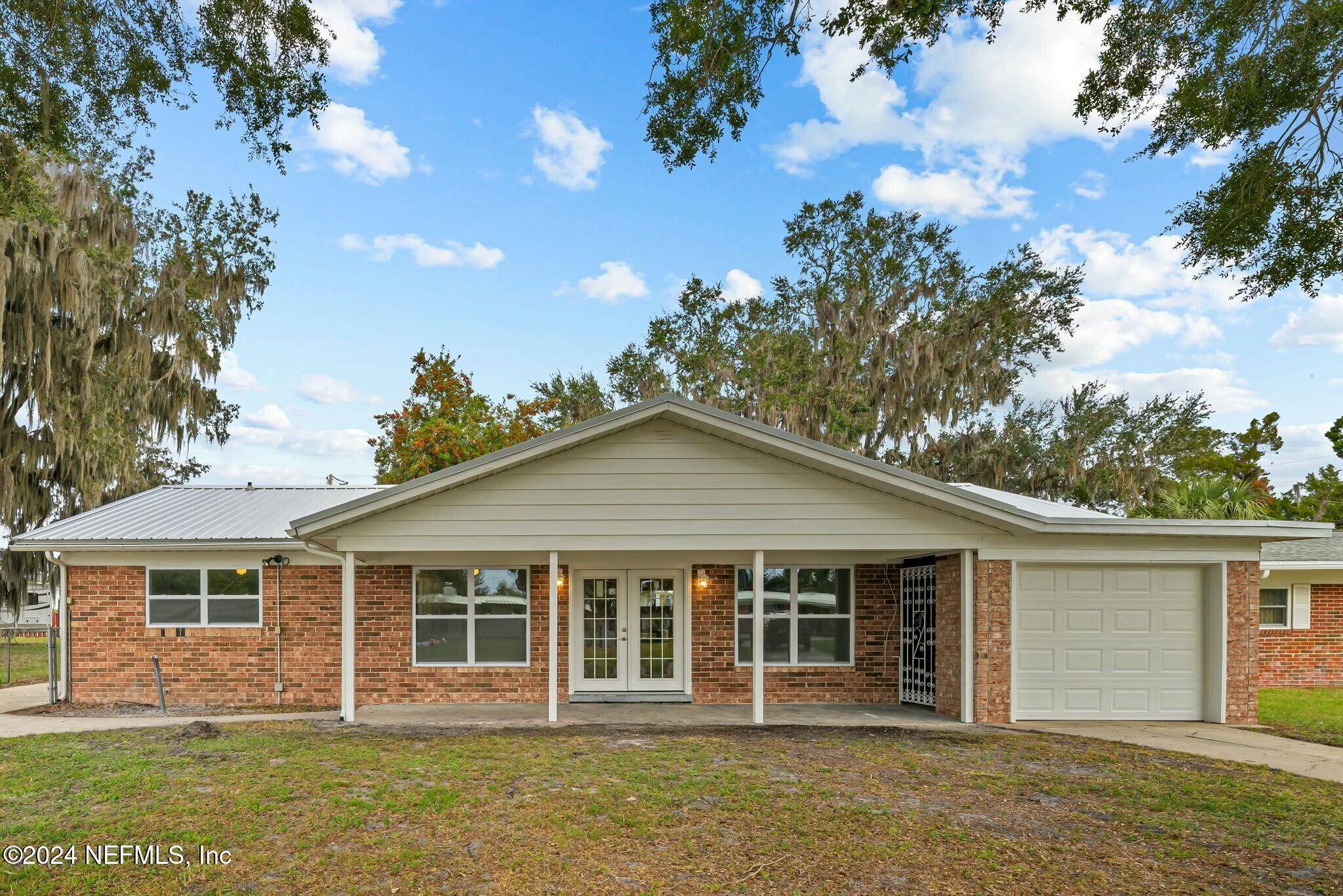 East Palatka, FL 32131,129 RIVER DR