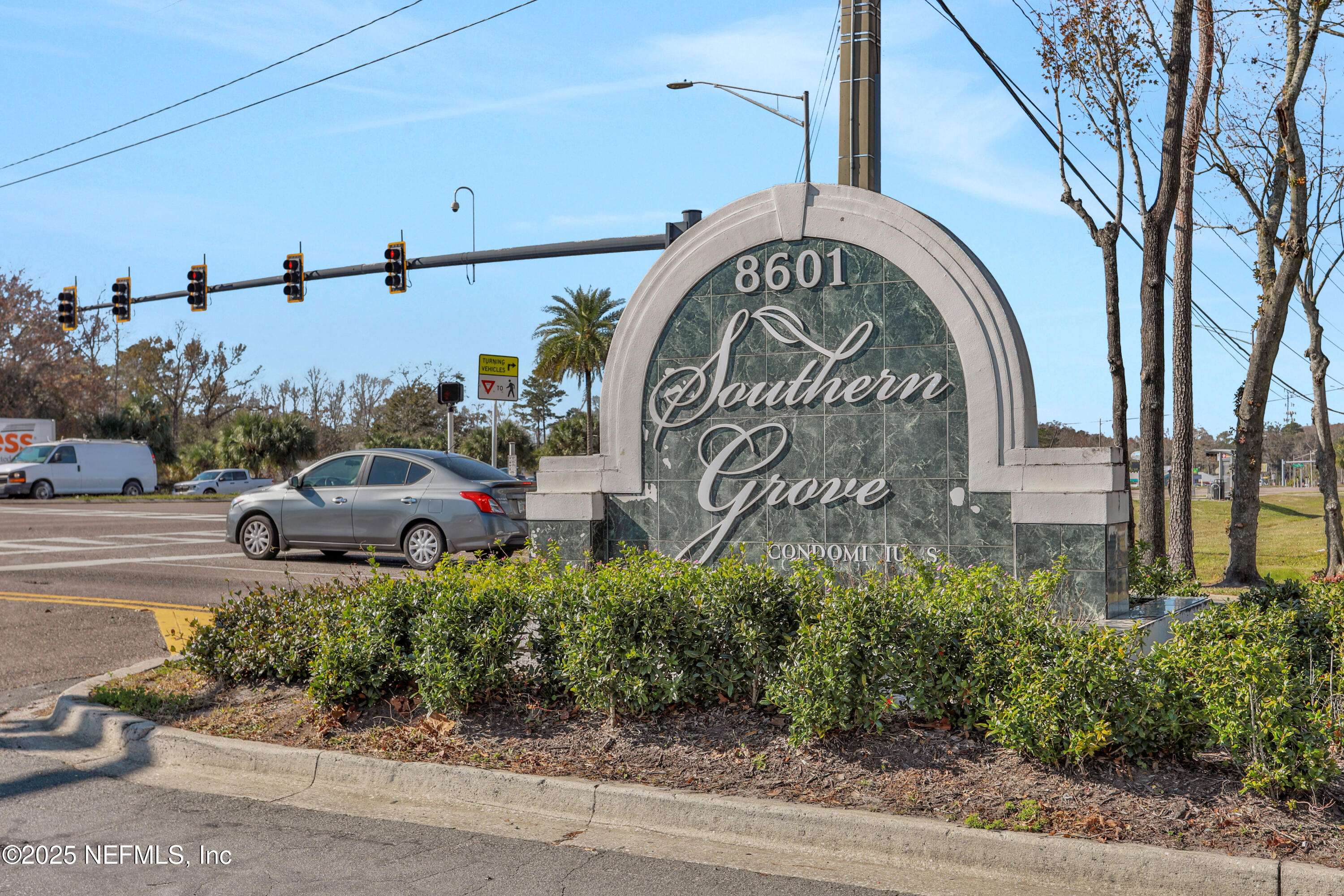 Jacksonville, FL 32216,8601 BEACH BLVD #324