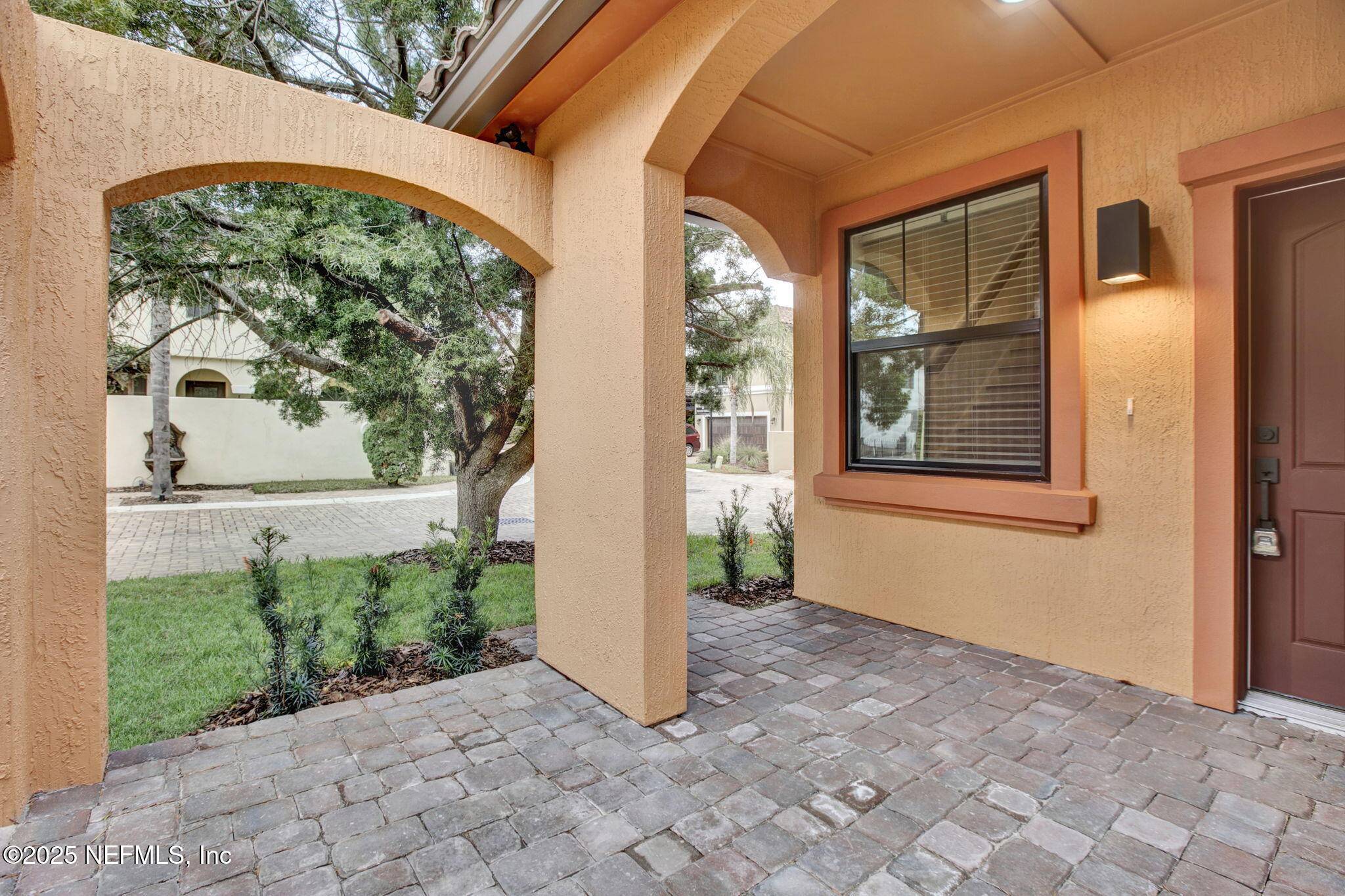 Jacksonville, FL 32217,8859 AMALFI CT