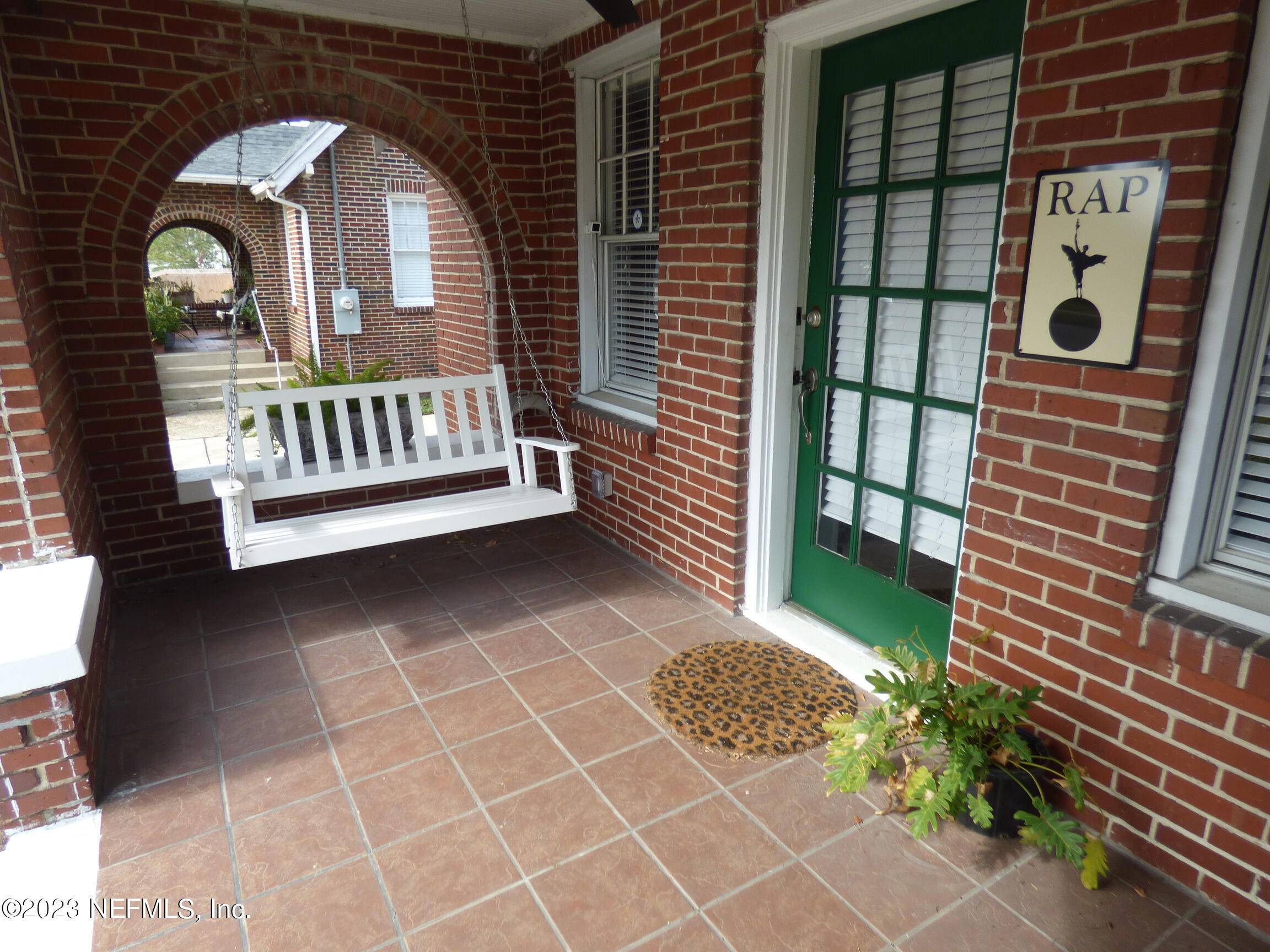 Jacksonville, FL 32204,2671 COLLEGE ST