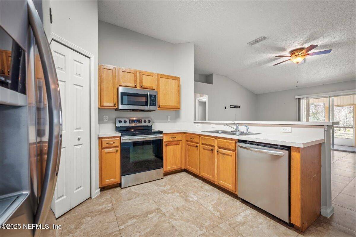 Yulee, FL 32097,86132 WORTHINGTON DR