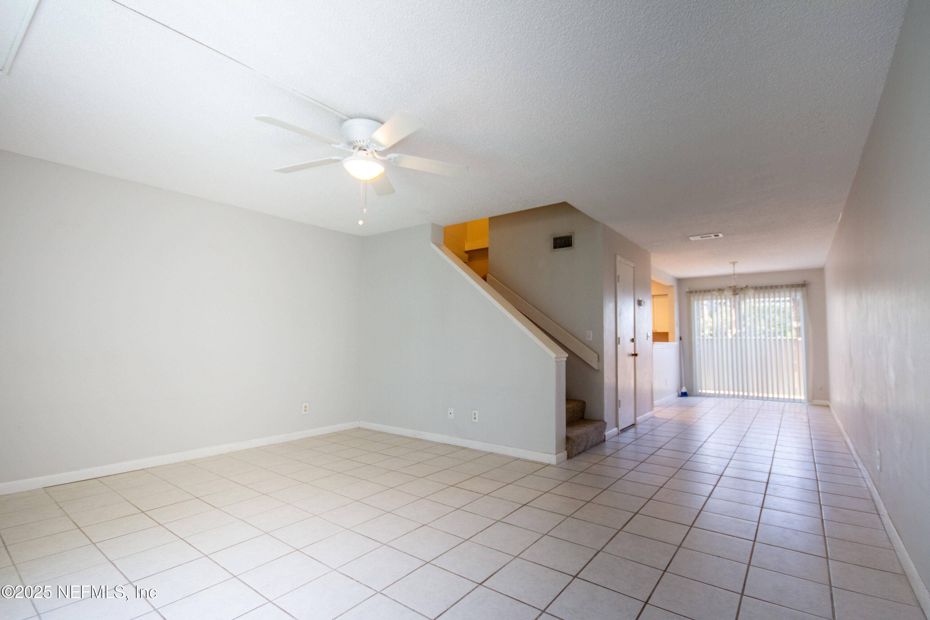 Atlantic Beach, FL 32233,25 10TH ST
