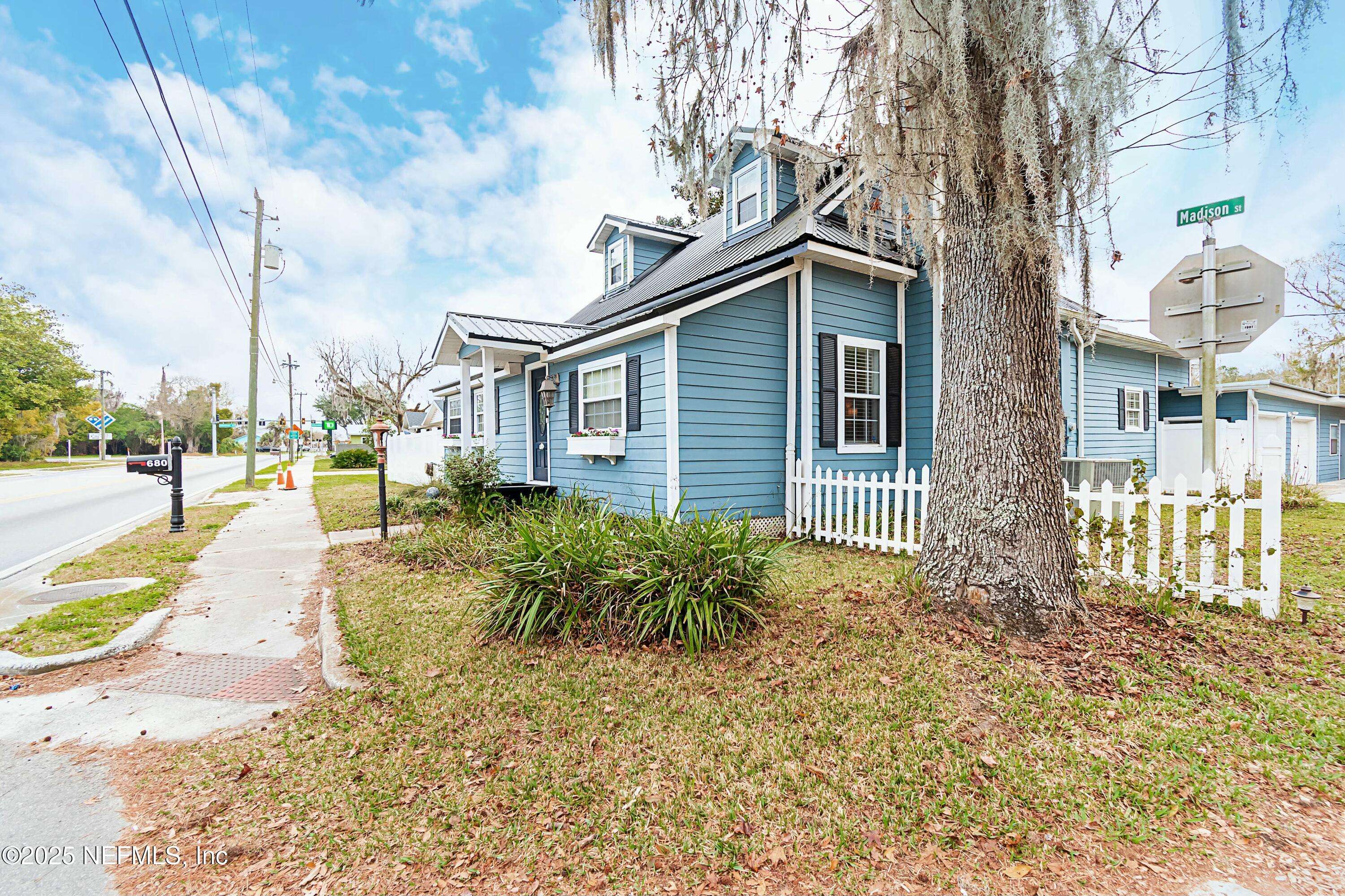 Starke, FL 32091,680 W MADISON ST