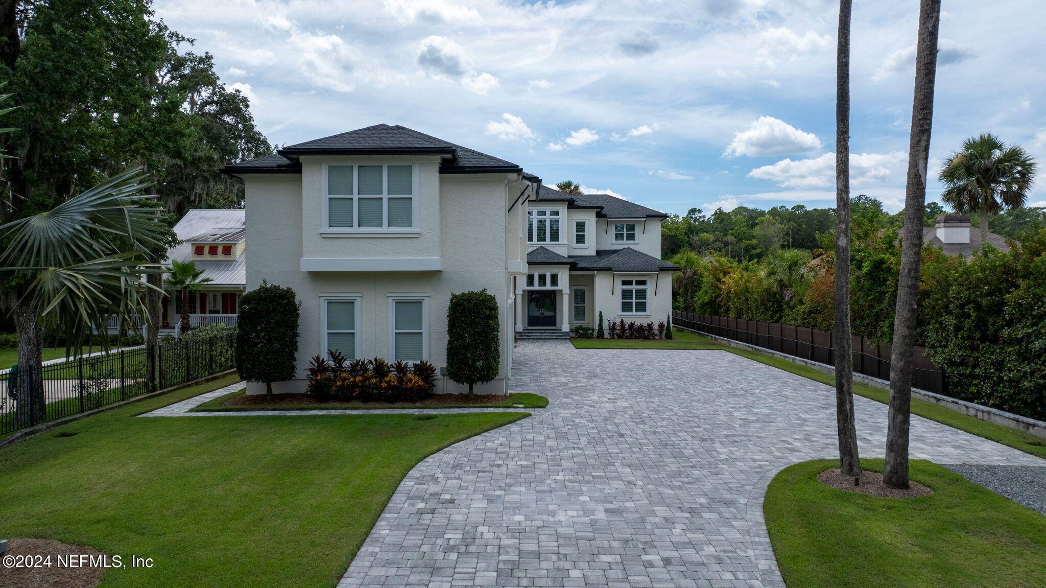 Ponte Vedra Beach, FL 32082,181 N ROSCOE BLVD