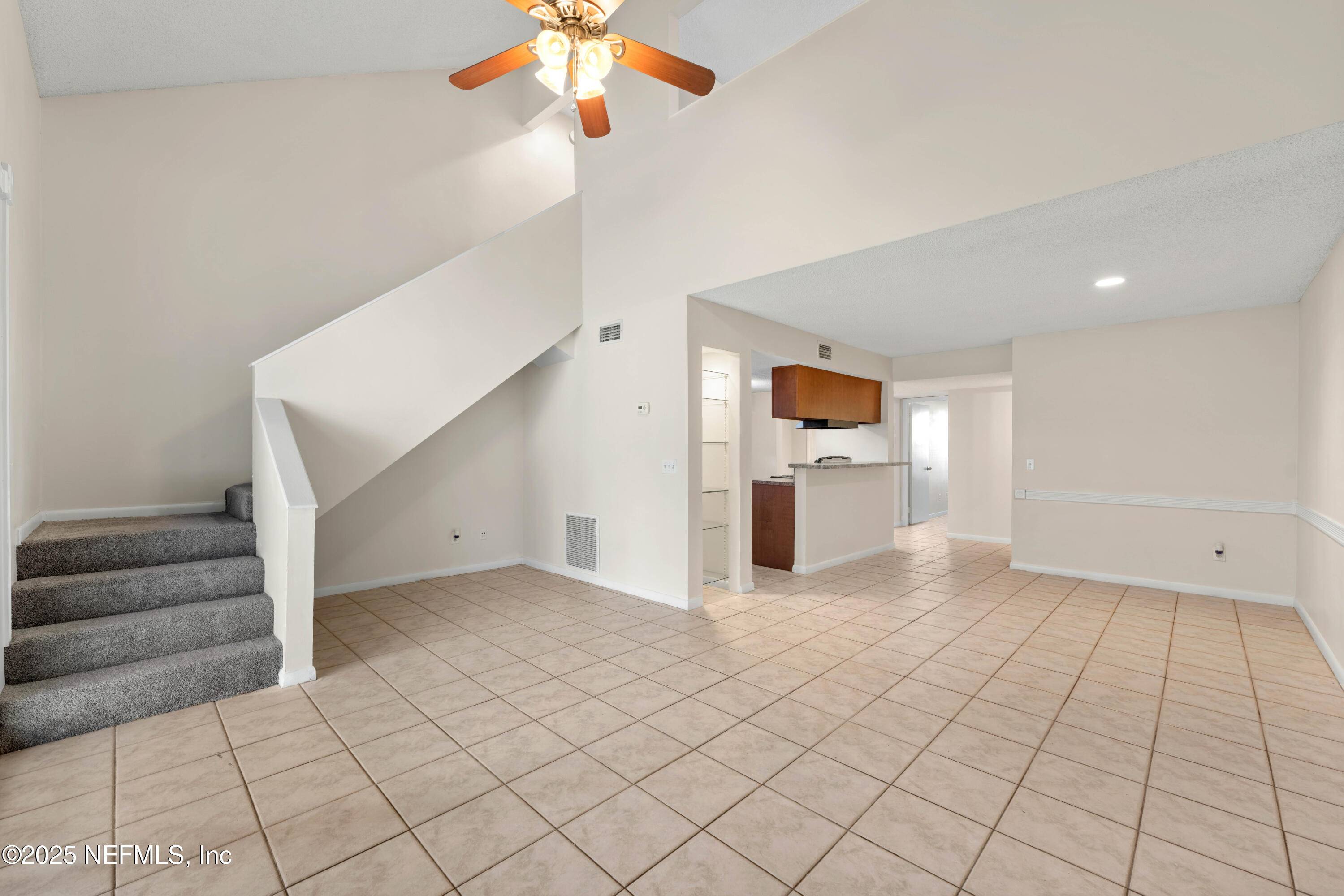 Jacksonville, FL 32244,5540 GREATPINE LN S