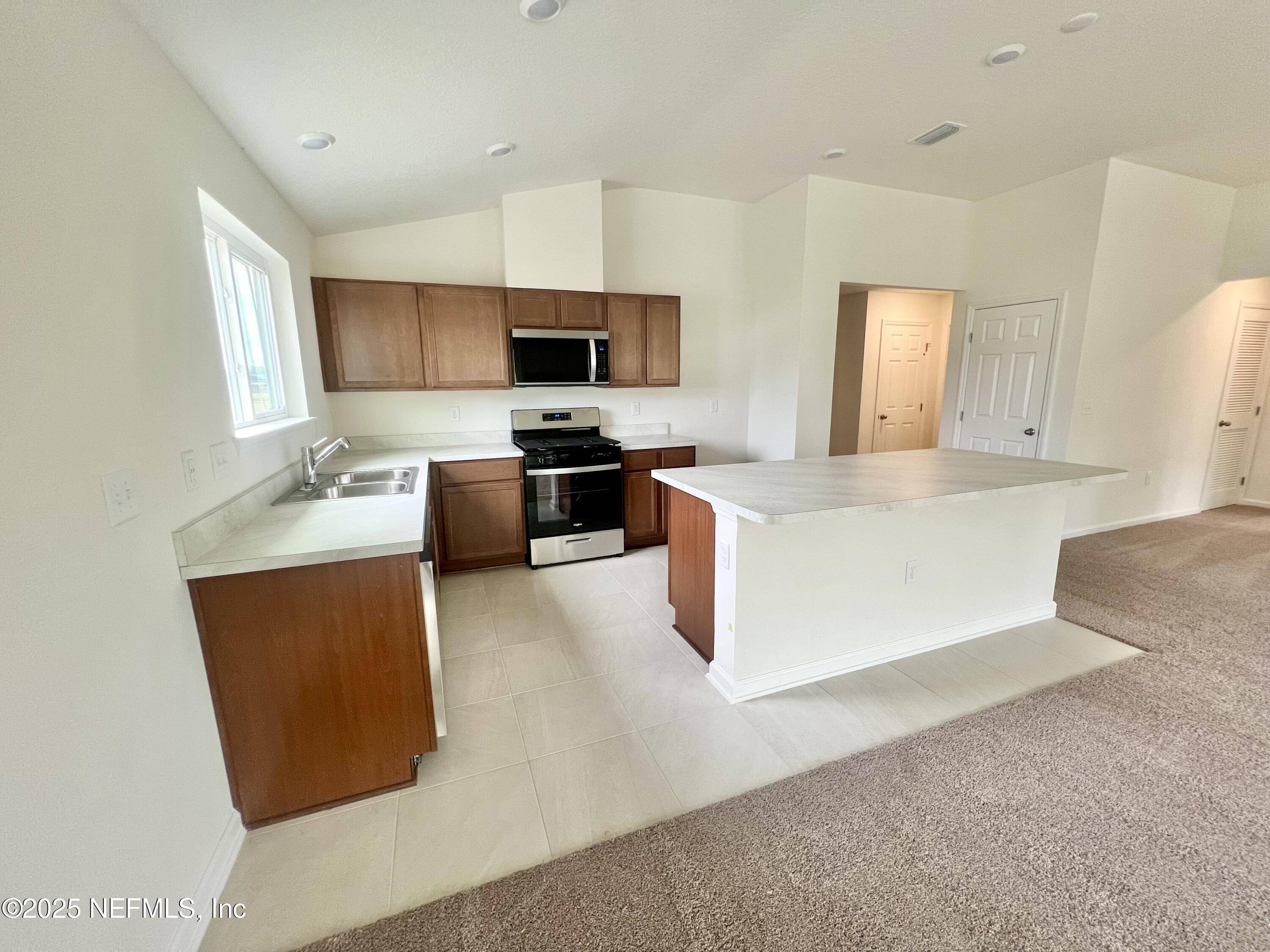 Jacksonville, FL 32222,11155 SPRING MEADOWS RD