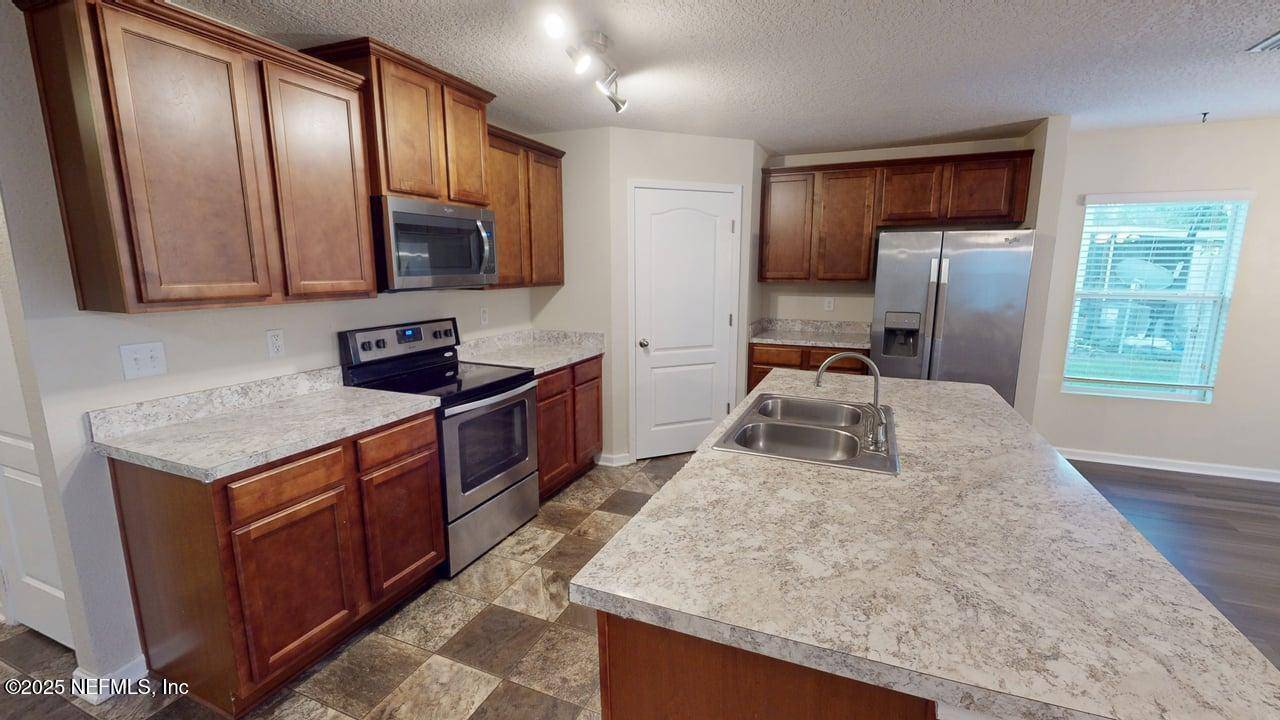 Yulee, FL 32097,65034 MOSSY CREEK LN