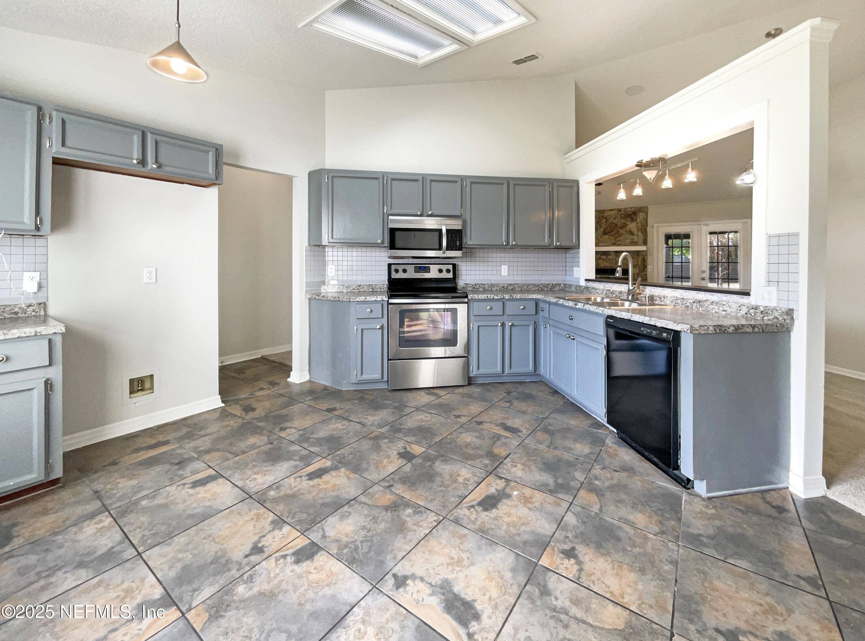 Jacksonville, FL 32244,8048 SWAMP FLOWER DR
